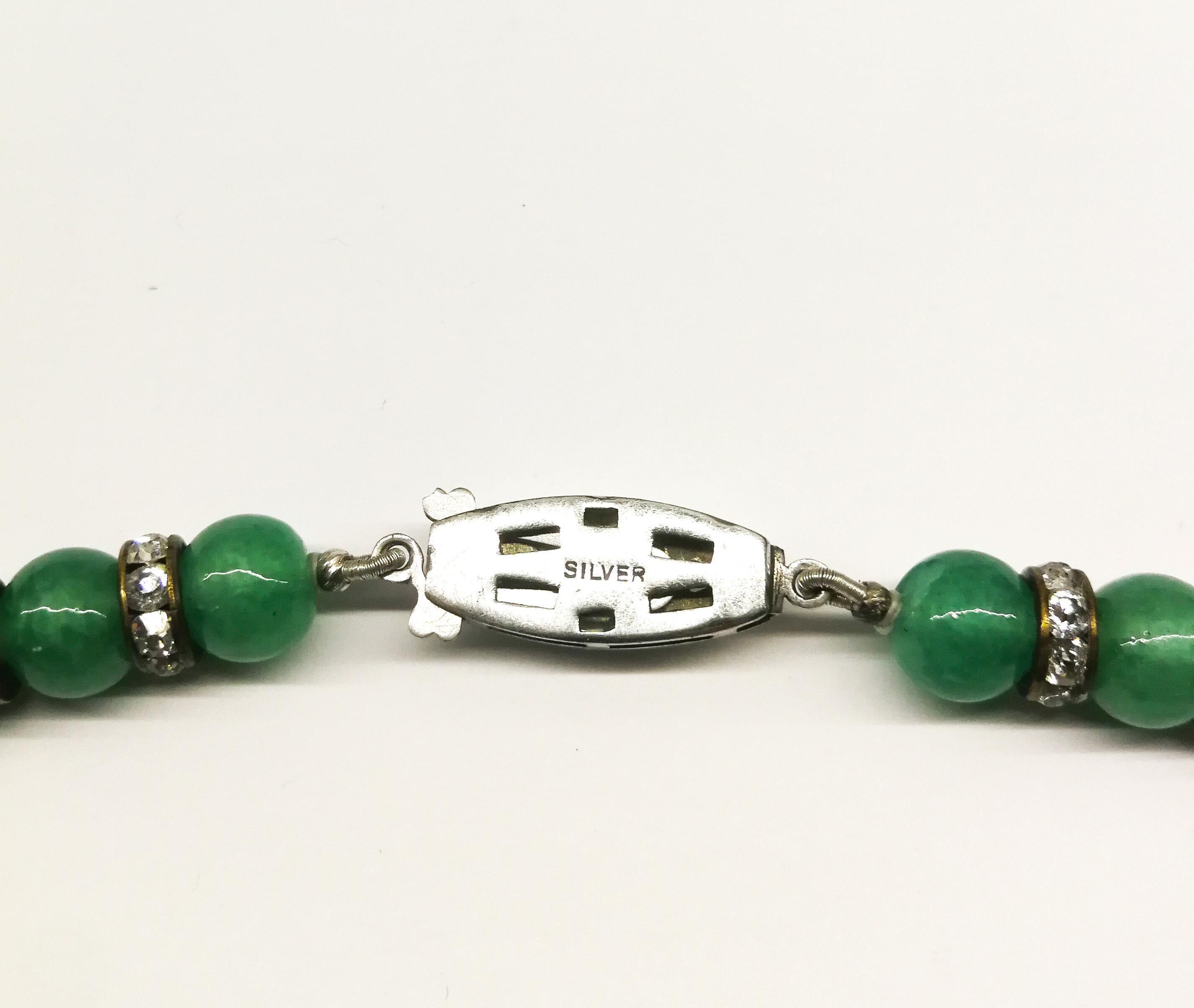 Jade glass bead and clear paste lariatt-style necklace/sautoir, French, 1920s For Sale 2