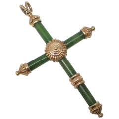 Pendentif croix en or et jade