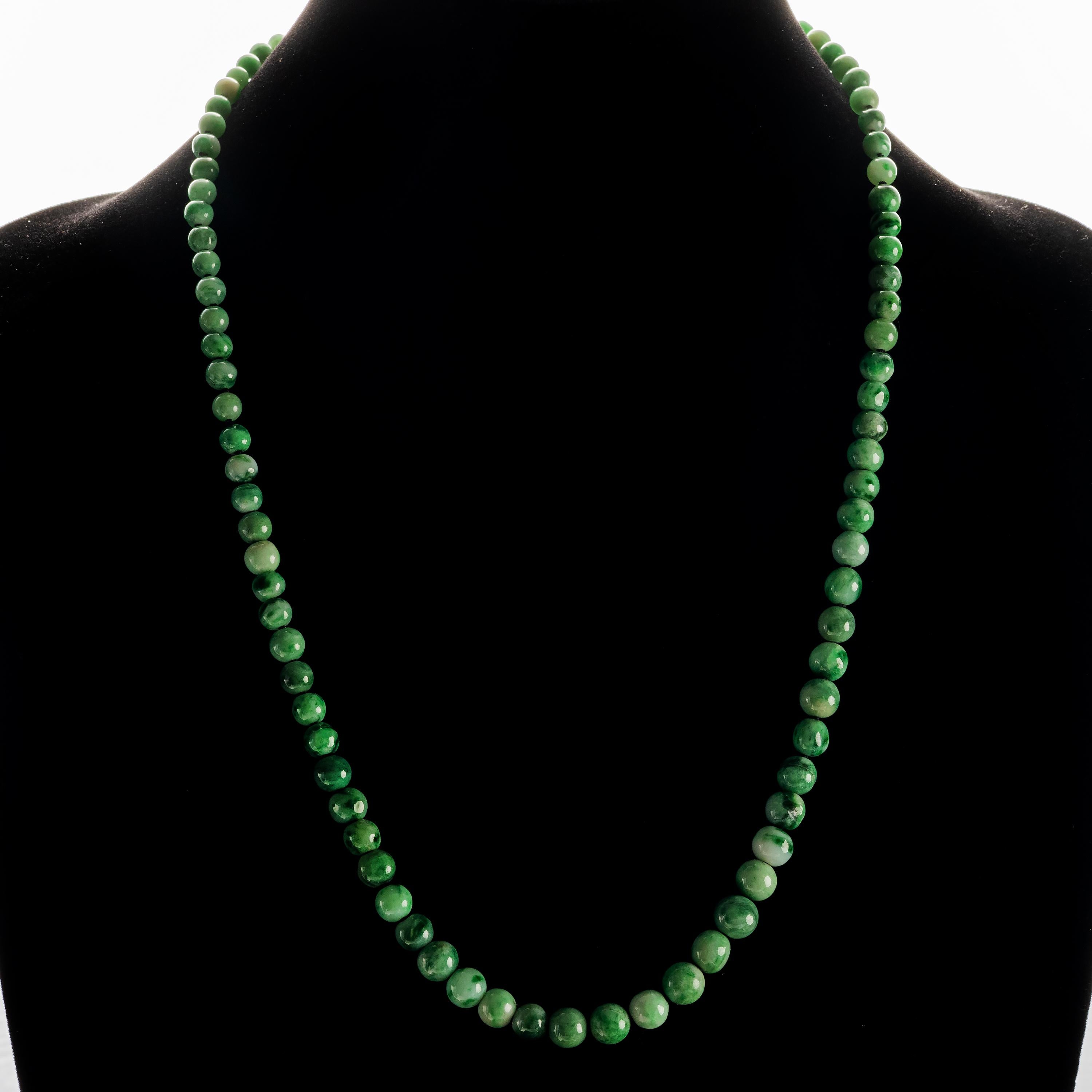 Bead Jade Necklace circa 1930s Variegated Green Certified Untreated