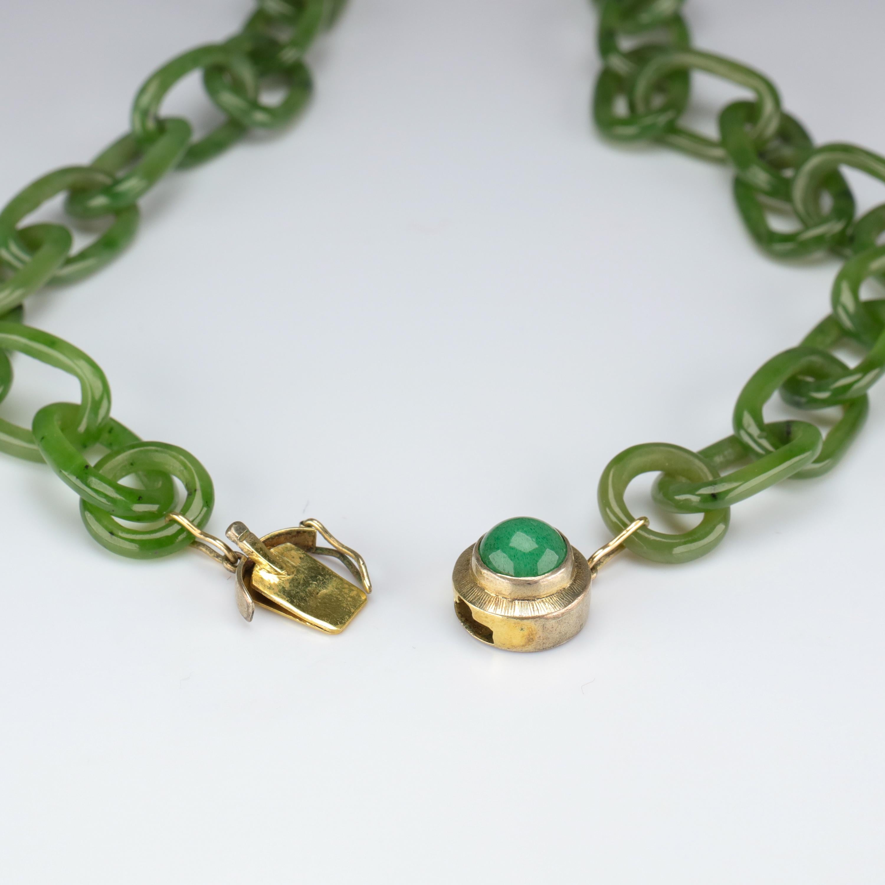 Jade Necklace Hand Carved Chain from One Piece of Stone, circa 1935 In Excellent Condition In Southbury, CT