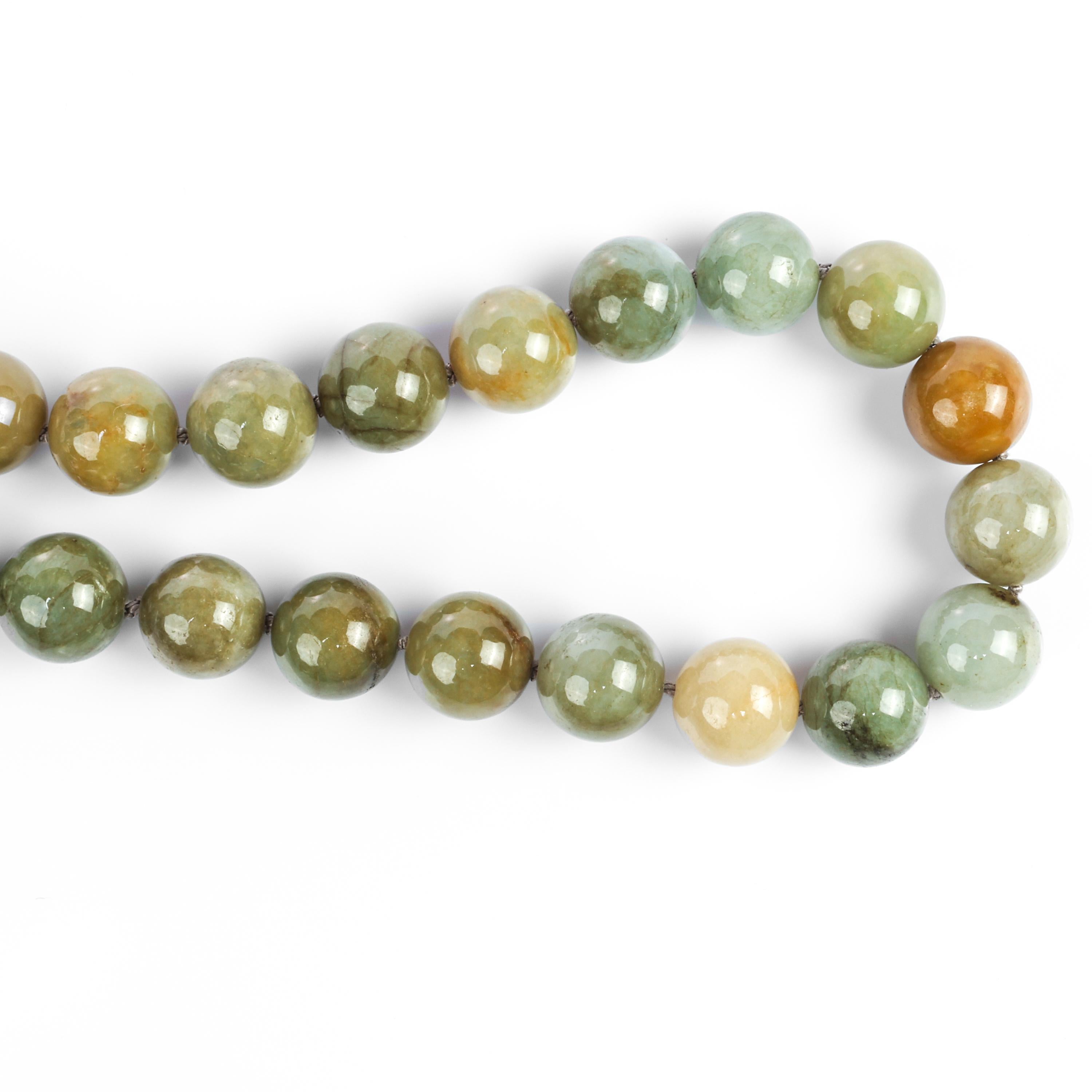 Jade Necklace Late Autumn Coloring Certified Untreated In New Condition In Southbury, CT