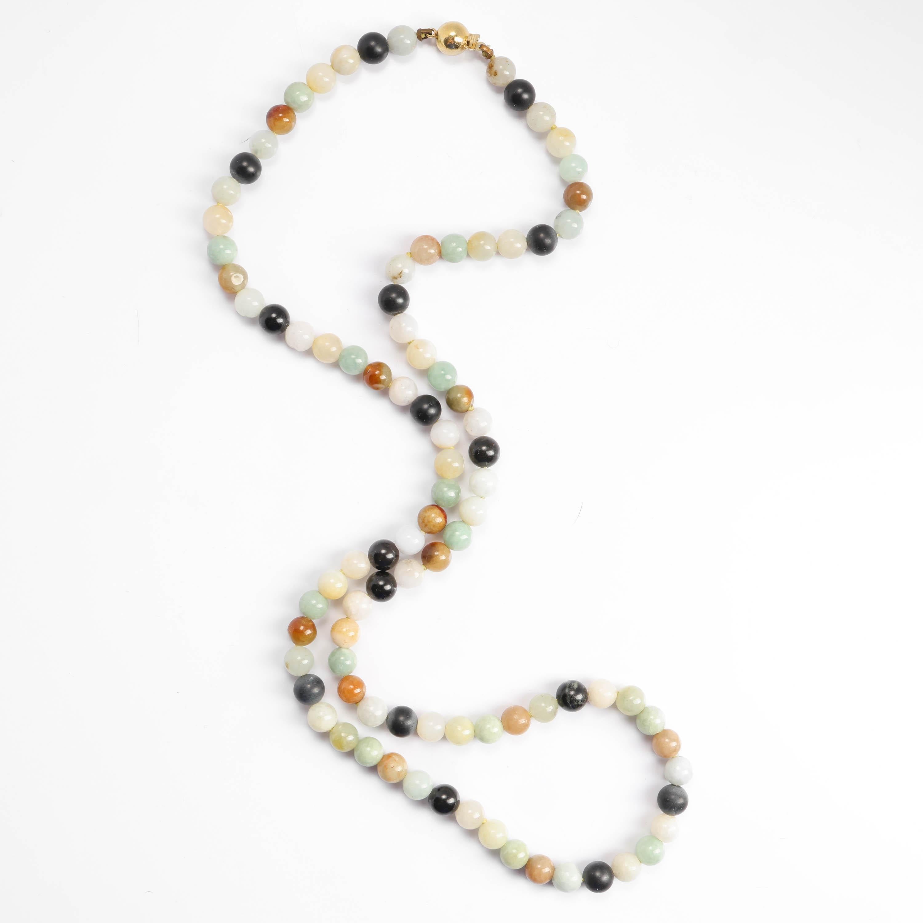 Collana di giada multicolore ad alta traslucenza Midcentury certificata e non trattata da 25