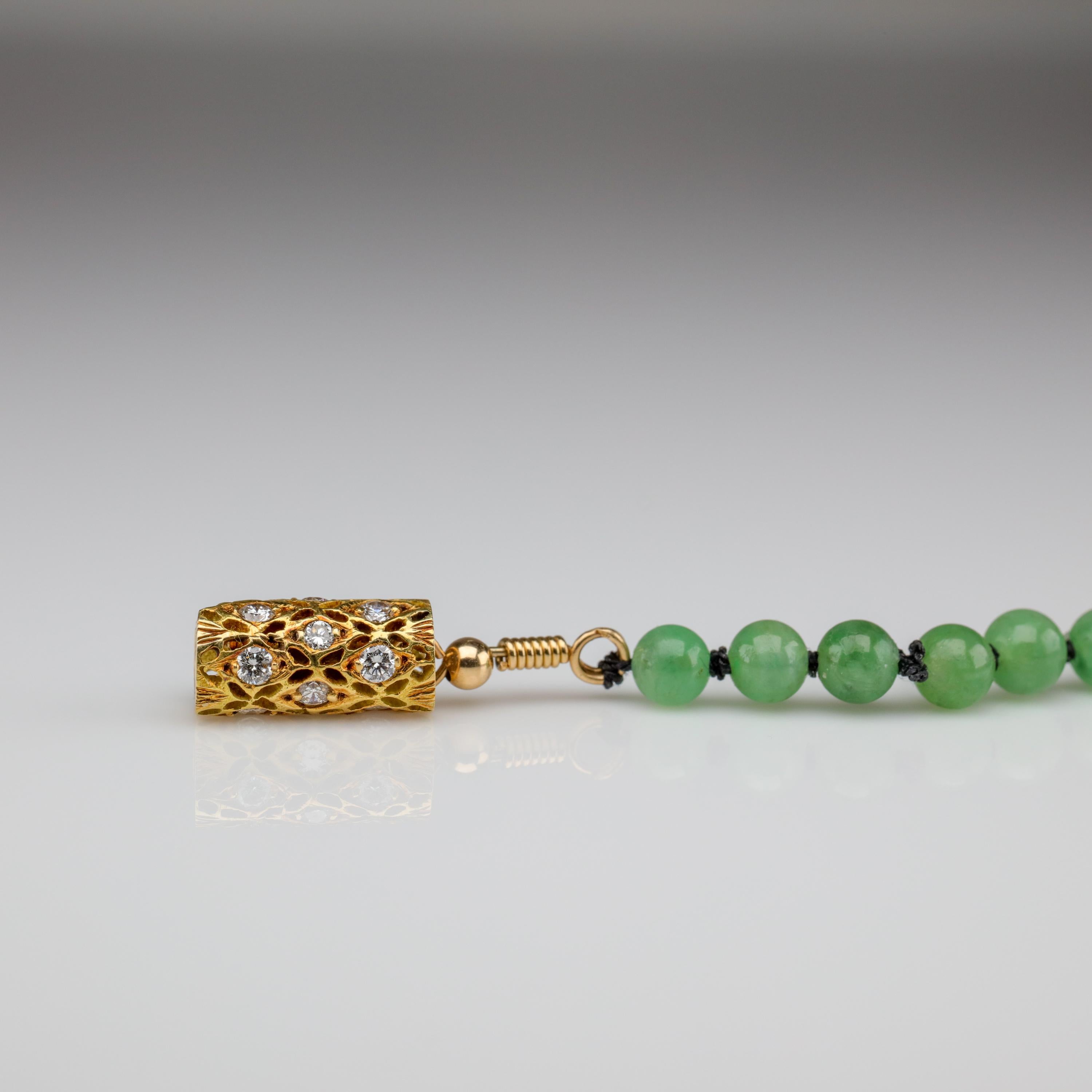 Jade Necklace with Diamond Clasp In Excellent Condition In Southbury, CT