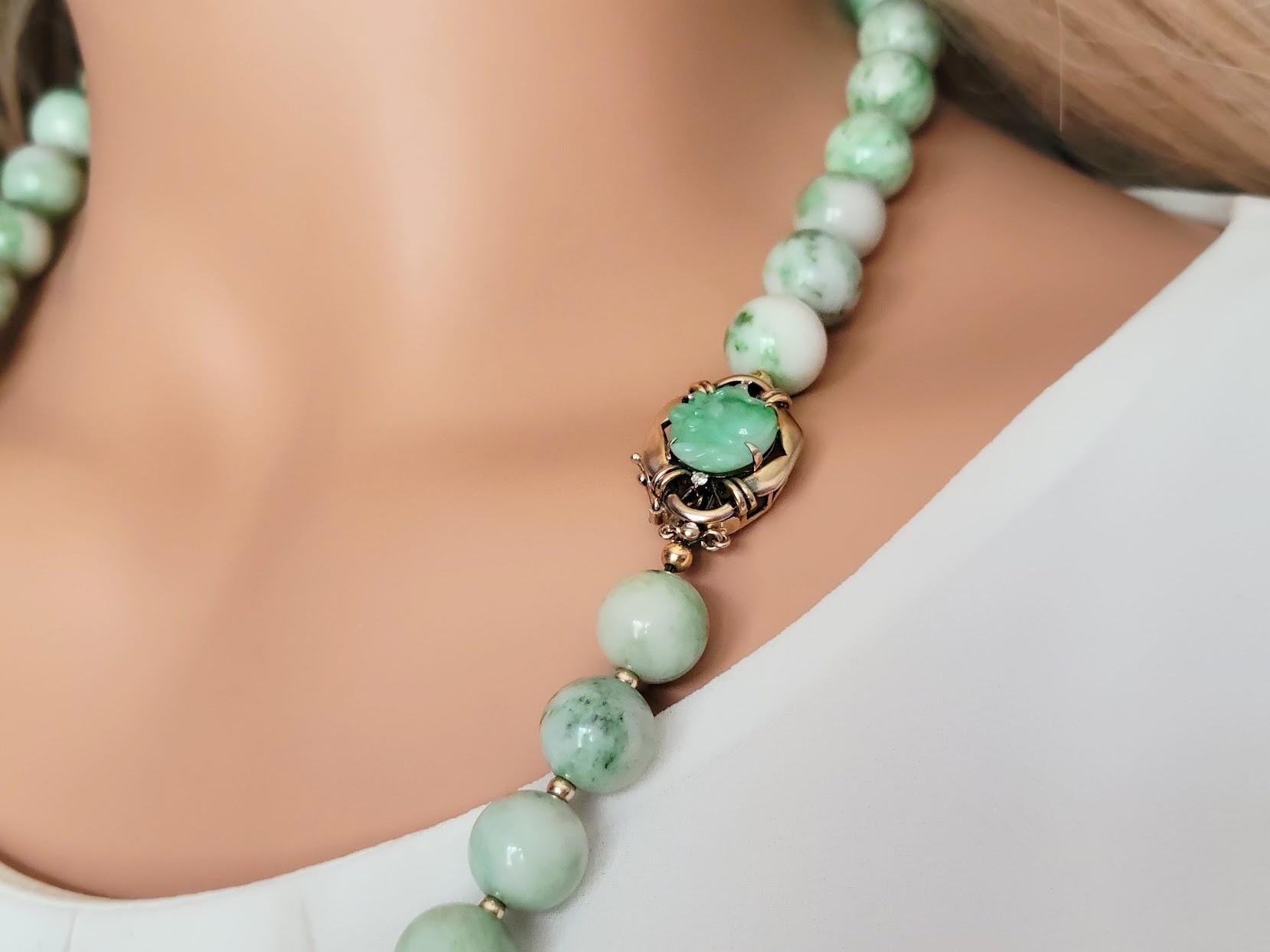 Jade-Halskette aus Jade mit Golddiamanten und Jade-Verschluss im Zustand „Hervorragend“ in Chesterland, OH