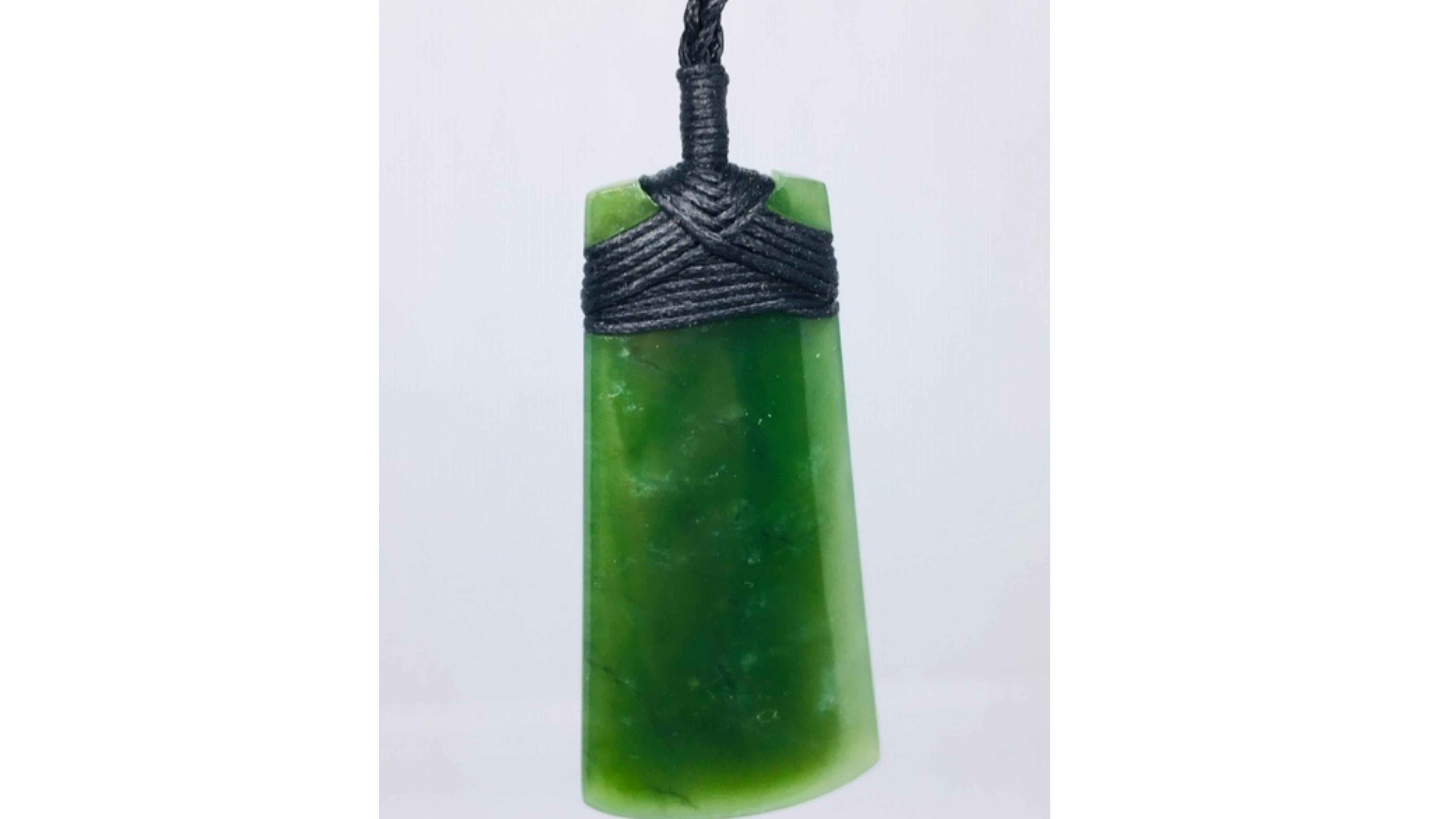 Contemporary Jade Necklaces from New Zealand For Sale