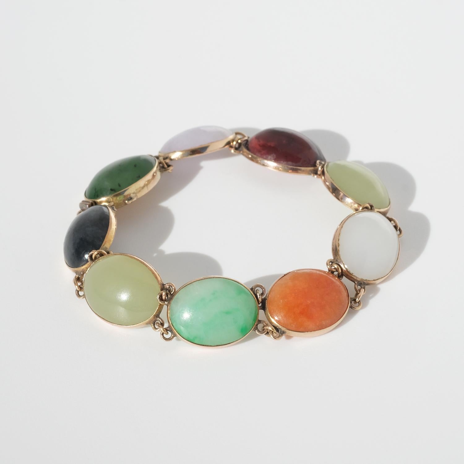 Jade, Nephrit, Quarz in 14 K Gold eingefasst, 20. Jahrhundert Damen im Angebot