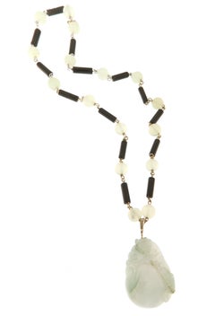 Jade Onyx 14 Karat Yellow Gold Pendant Necklace