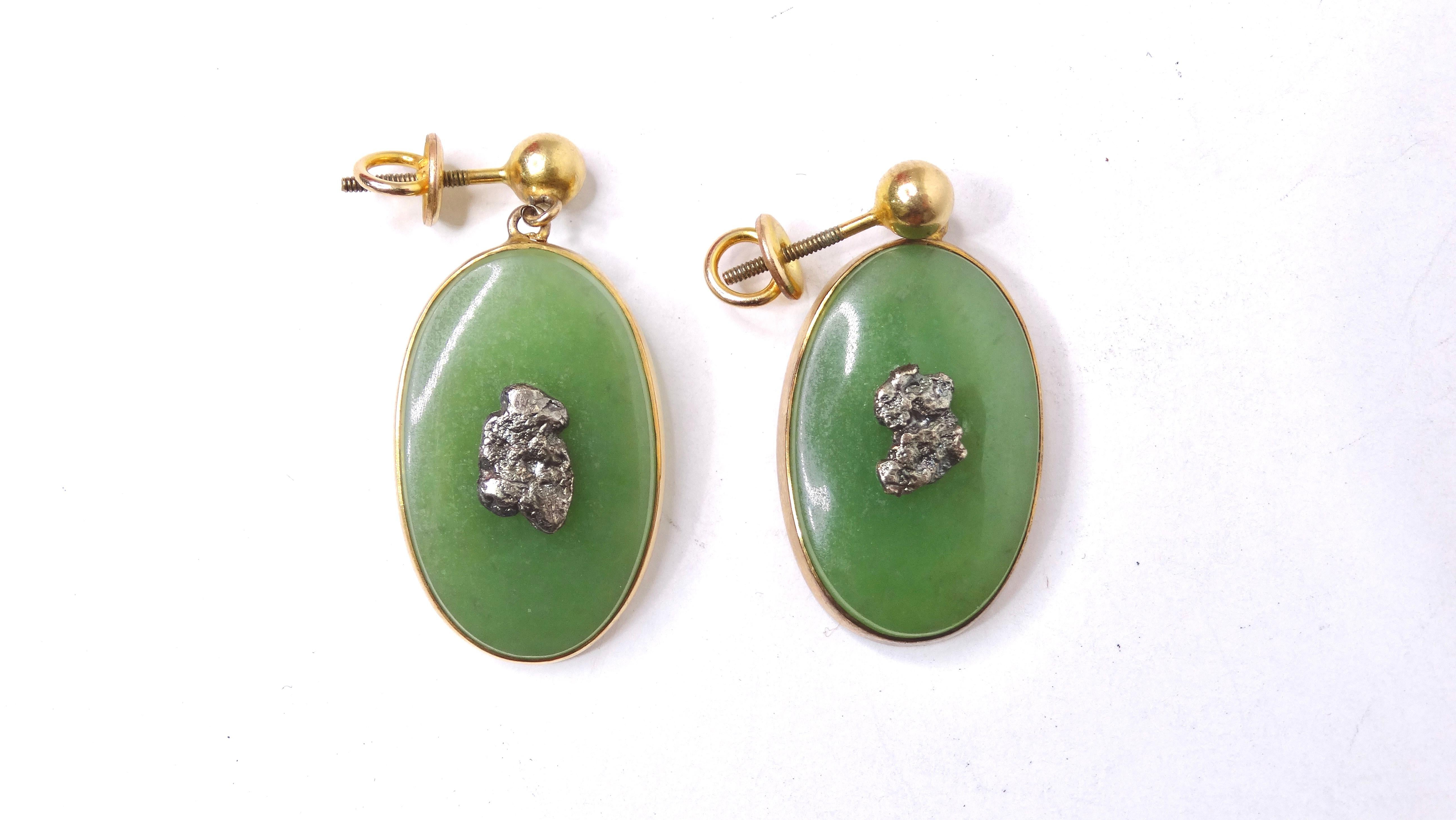Boucles d'oreilles pendantes ovales en jade Unisexe en vente