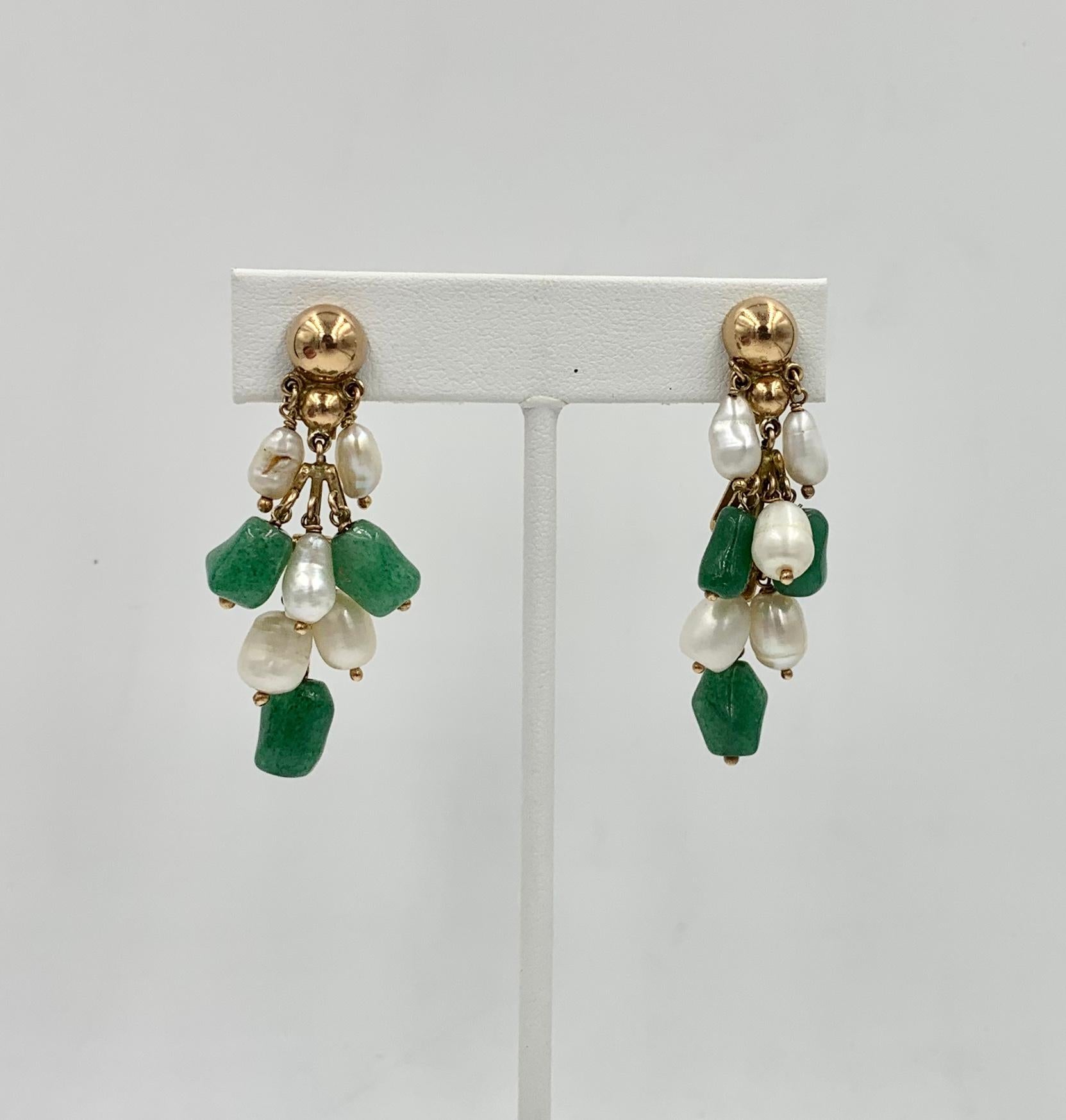 Rétro Pendants d'oreilles rétro en or 14 carats avec perles de jade et perles en vente