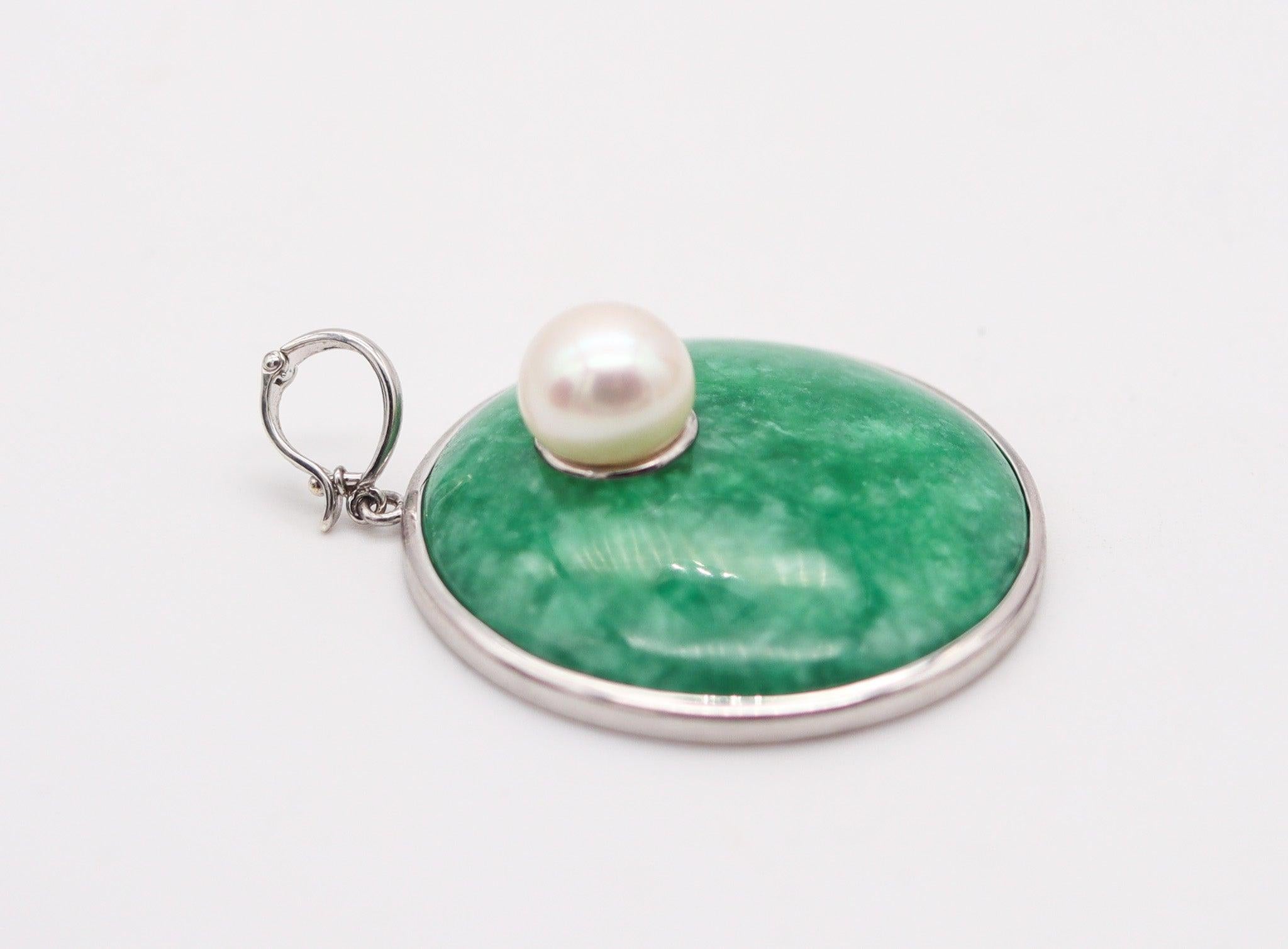 Modernista Ciondolo contemporaneo di giada e perle in argento 925 lucidato con perla da 12 mm in vendita