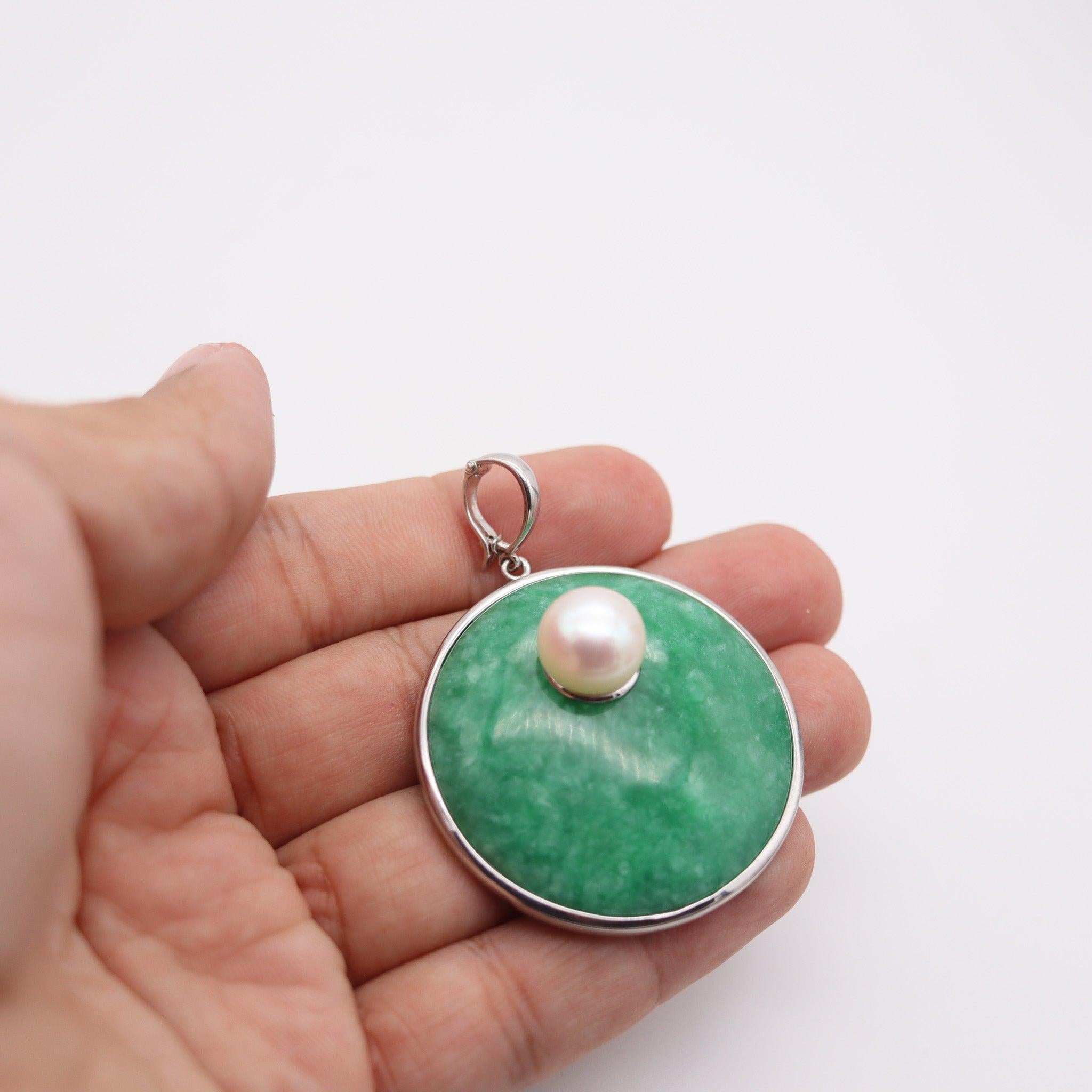 Ciondolo contemporaneo di giada e perle in argento 925 lucidato con perla da 12 mm in vendita 1