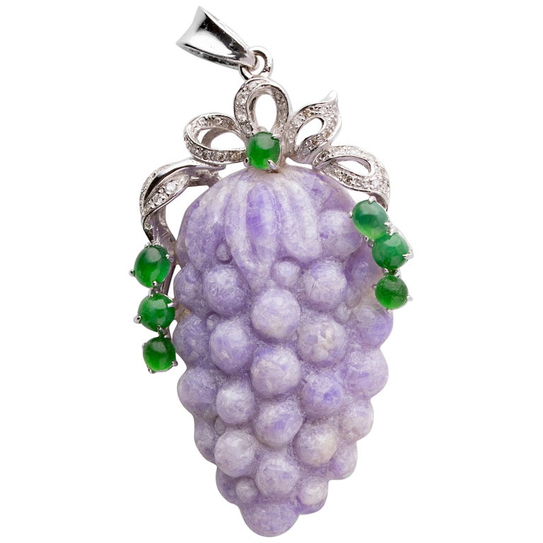 Jade Pendant in Lavender Impressionistic Carving For Sale