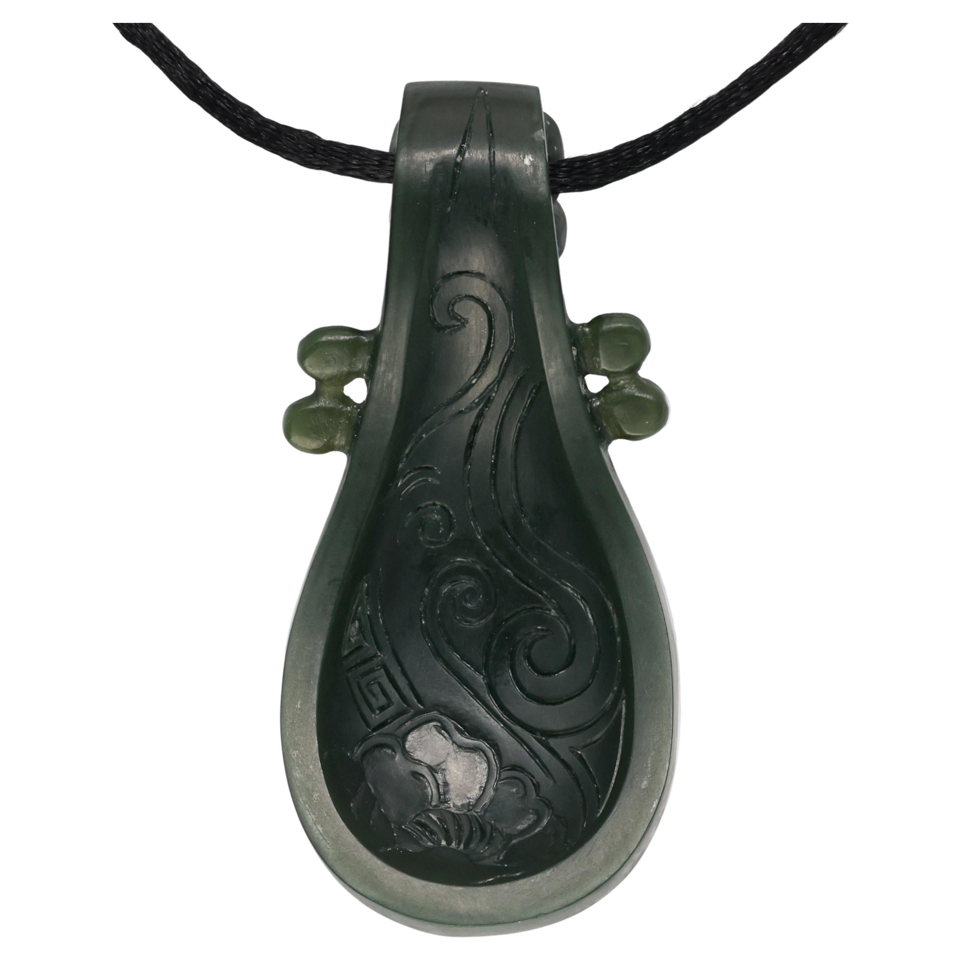 Jade Pendentif Pipa '琵琶' Instrument à cordes Kunlun Jade certifié non traité