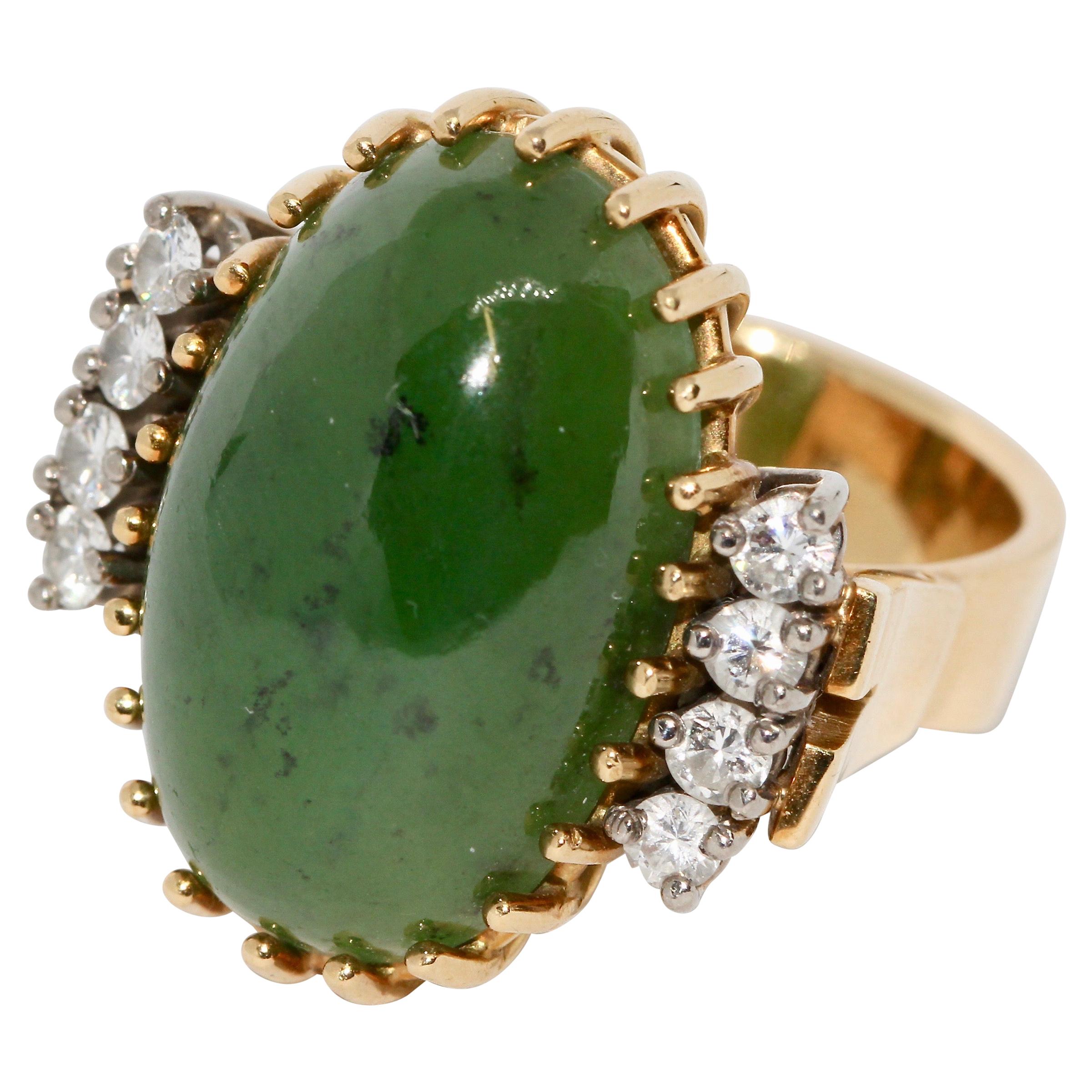 Jade Ring, 18 Karat Gold with Diamonds For Sale