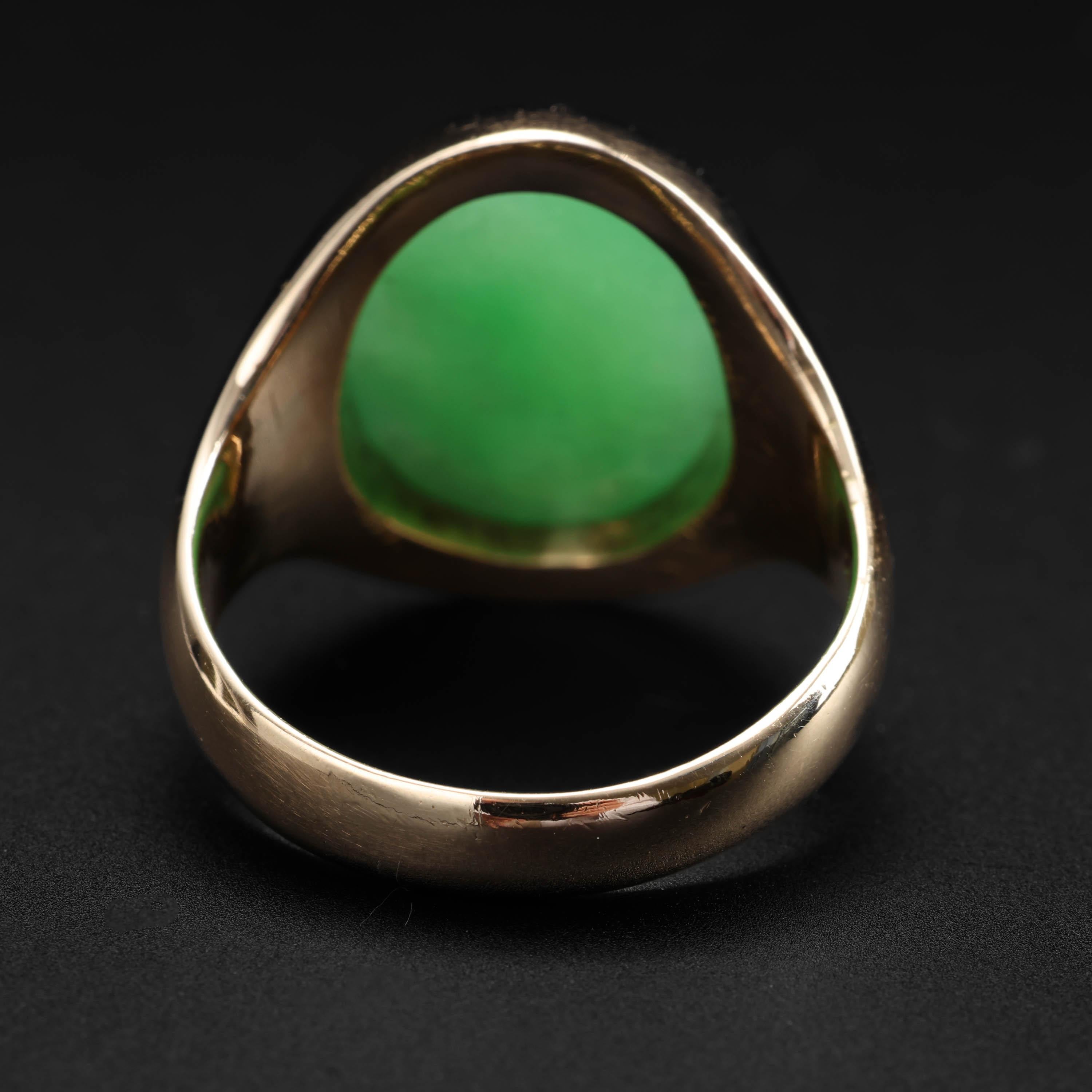 Jade Ring Apple Green Midcentury Certified Untreated In Excellent Condition In Southbury, CT