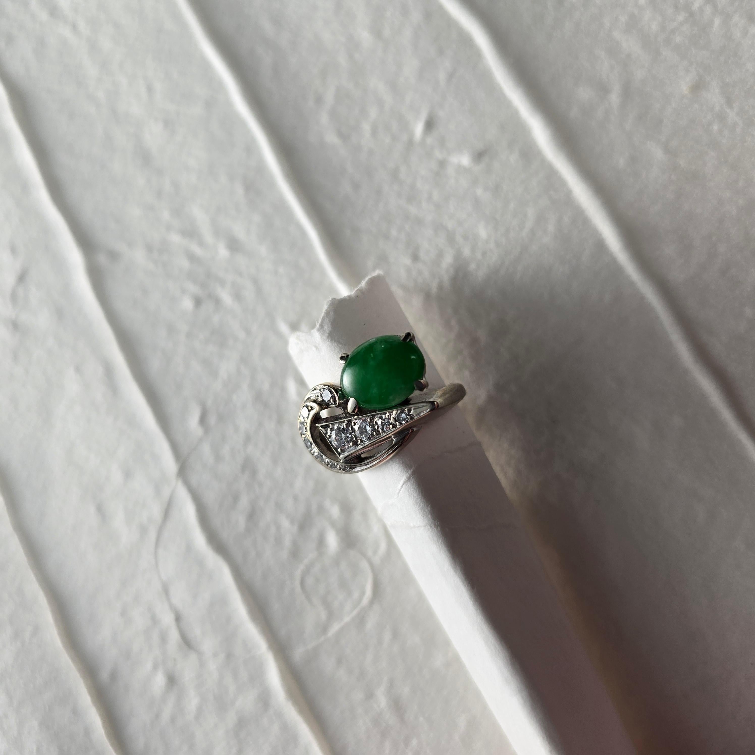 Jade Ring, Diamonds Retro Era Certified Untreated Size 4 For Sale 3