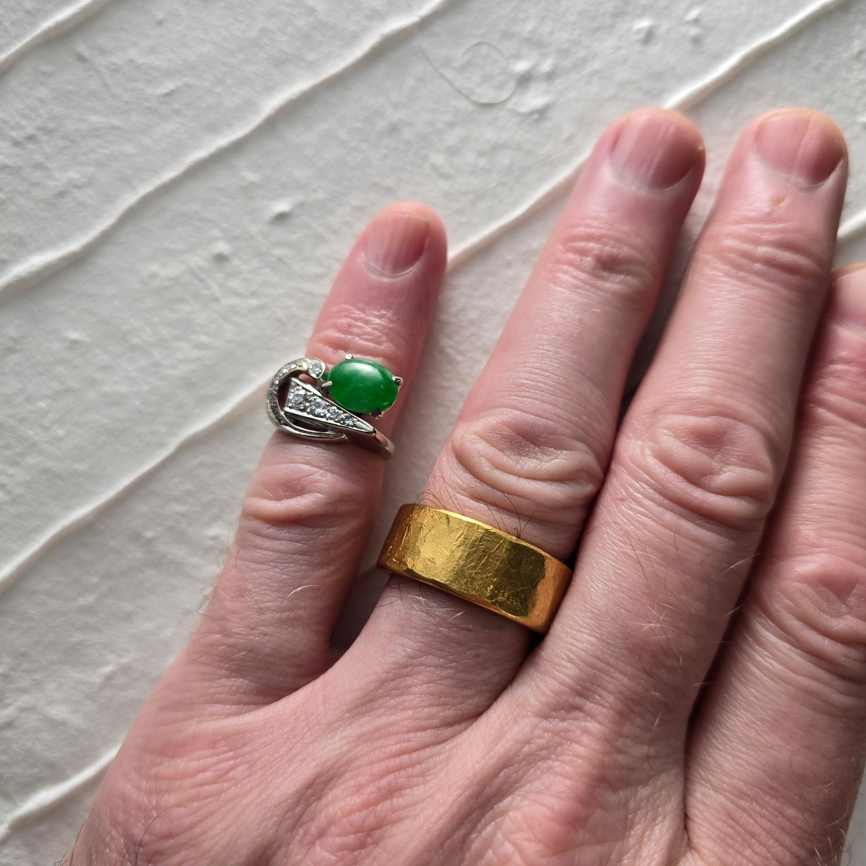 Jade Ring, Diamonds Retro Era Certified Untreated Size 4 In Excellent Condition For Sale In Southbury, CT