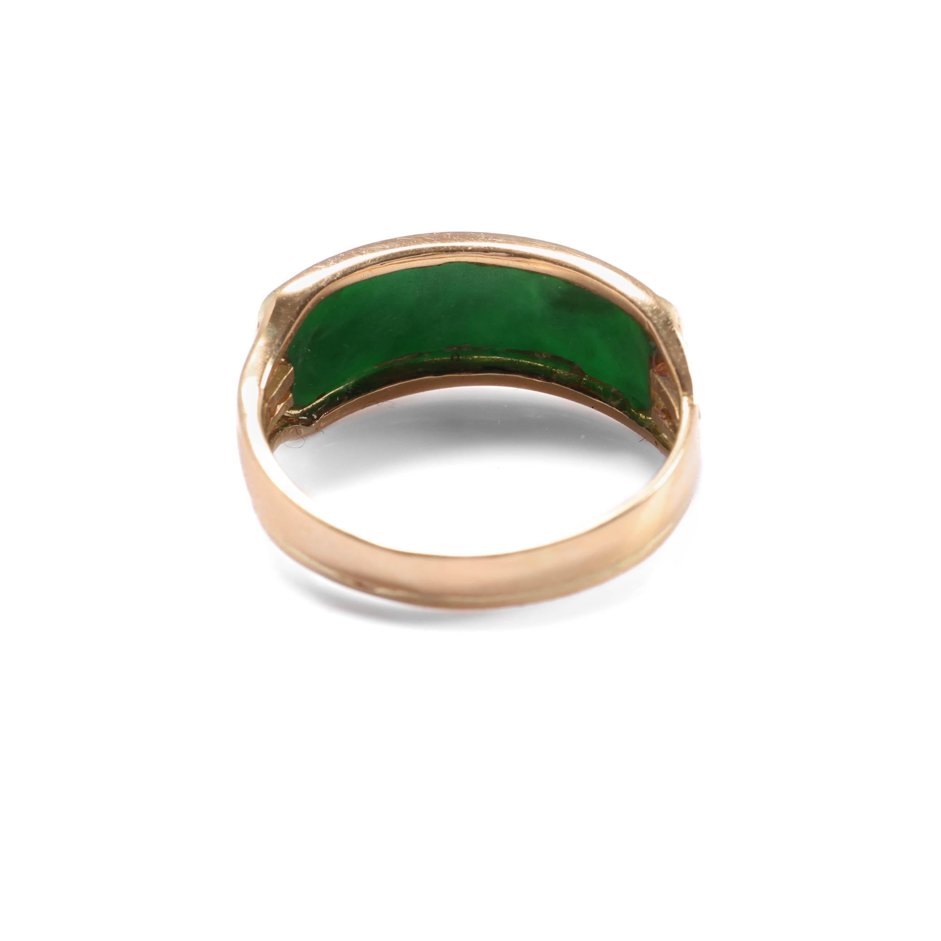 Jade Ring Emerald Green Certified Untreated Circa 1960s For Sale 1