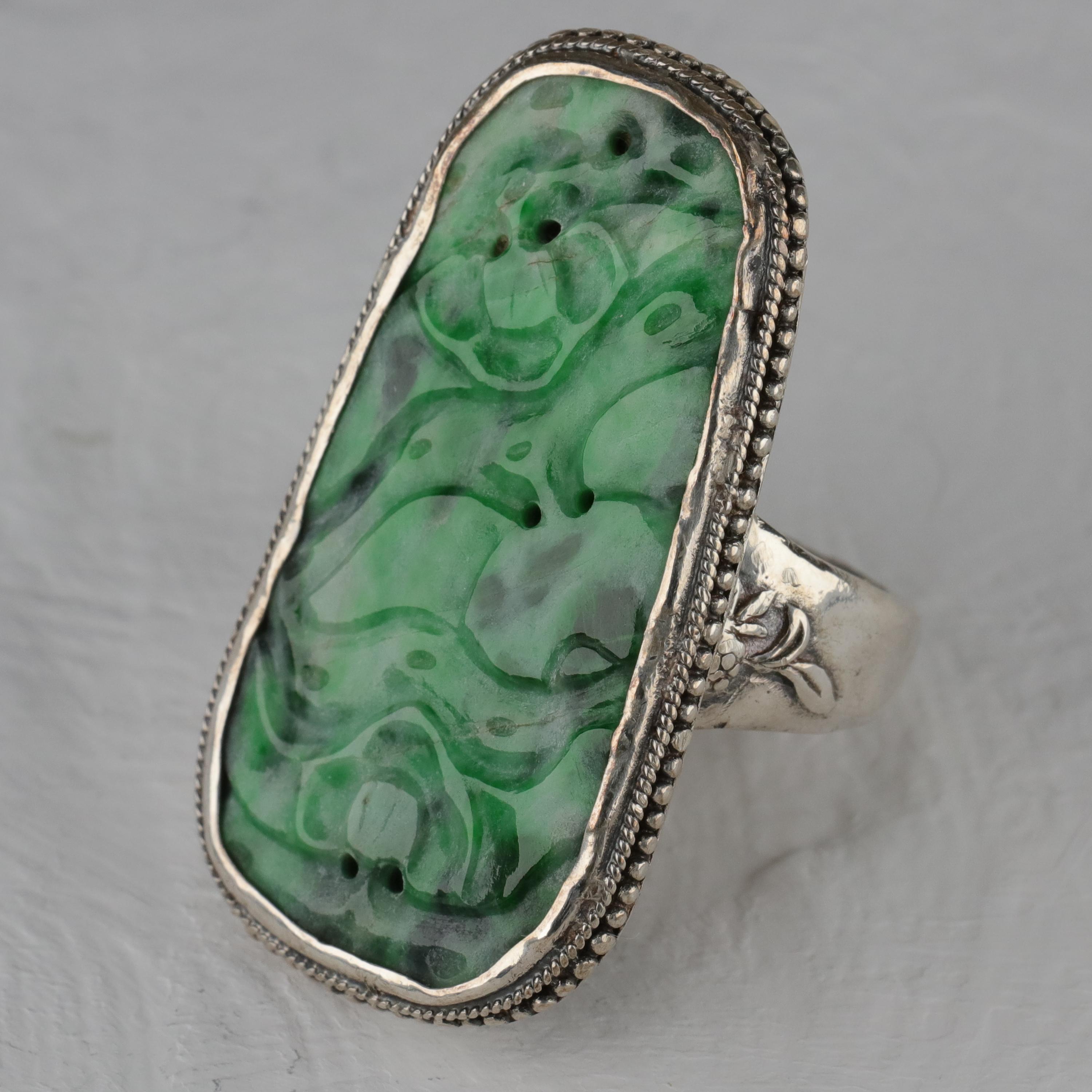 Sterling Silver Oval Green Simulated Jade with Dragon Sz9
