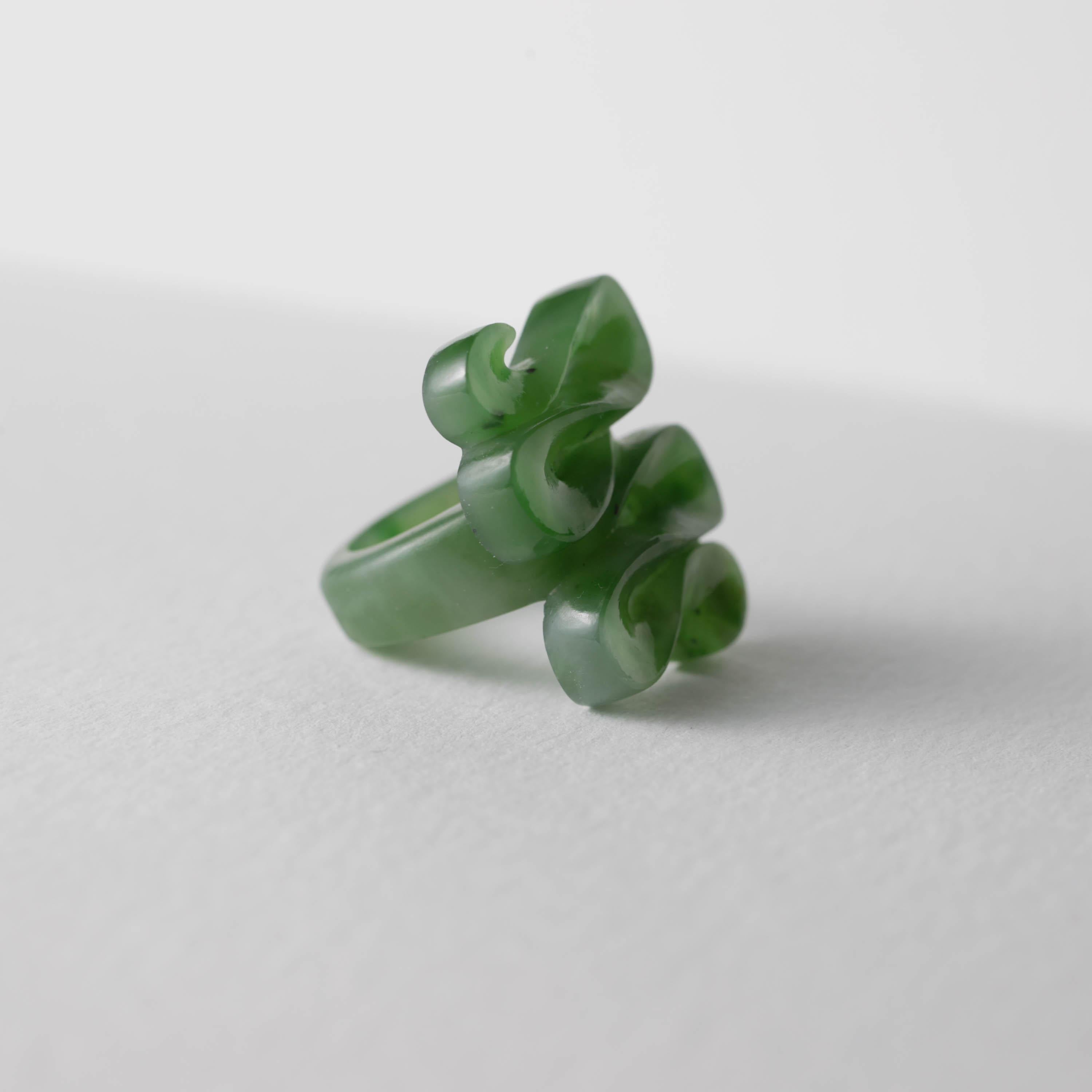 Jade Ring Hand Carved from One Stone Certified Untreated For Sale 1
