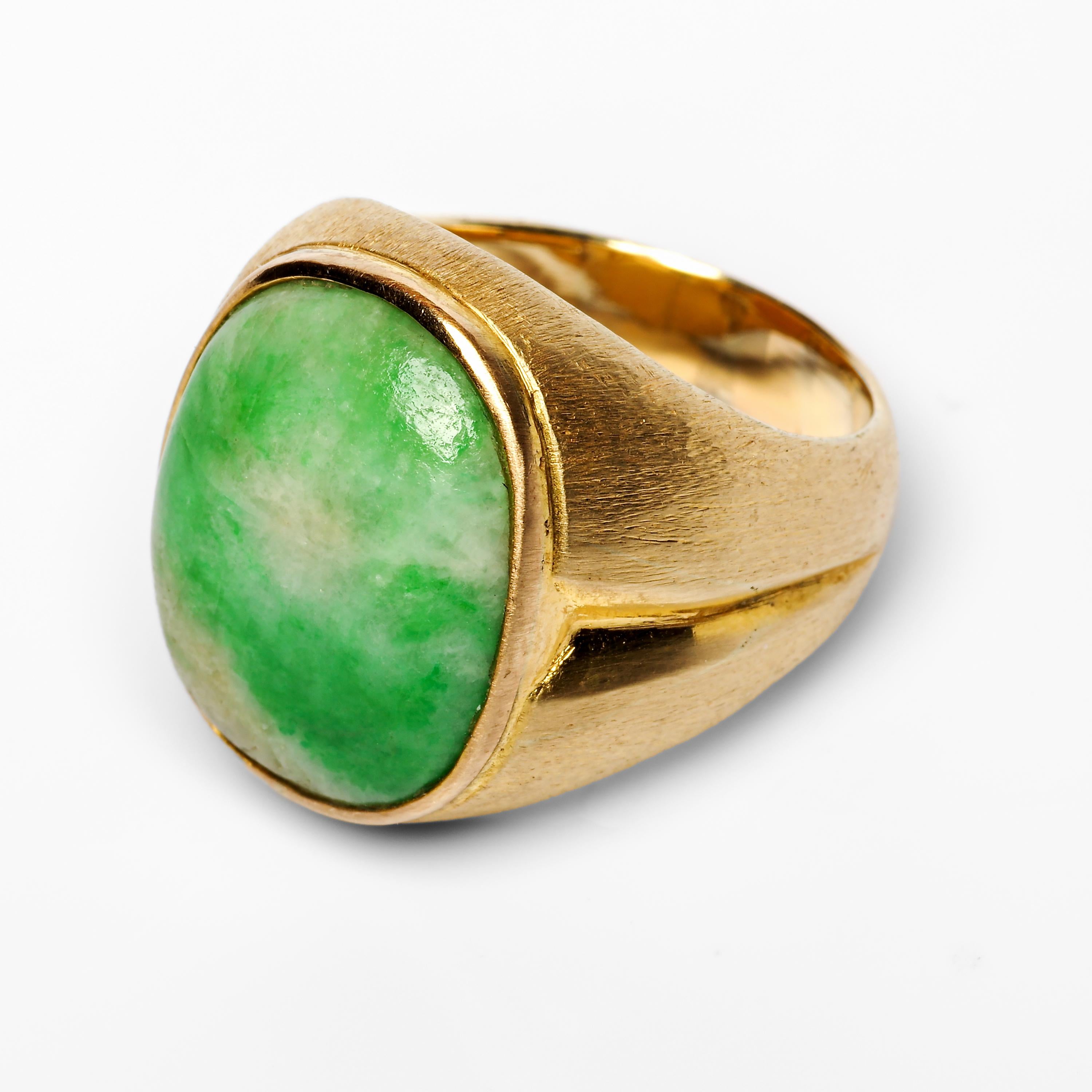 moss in snow jade ring