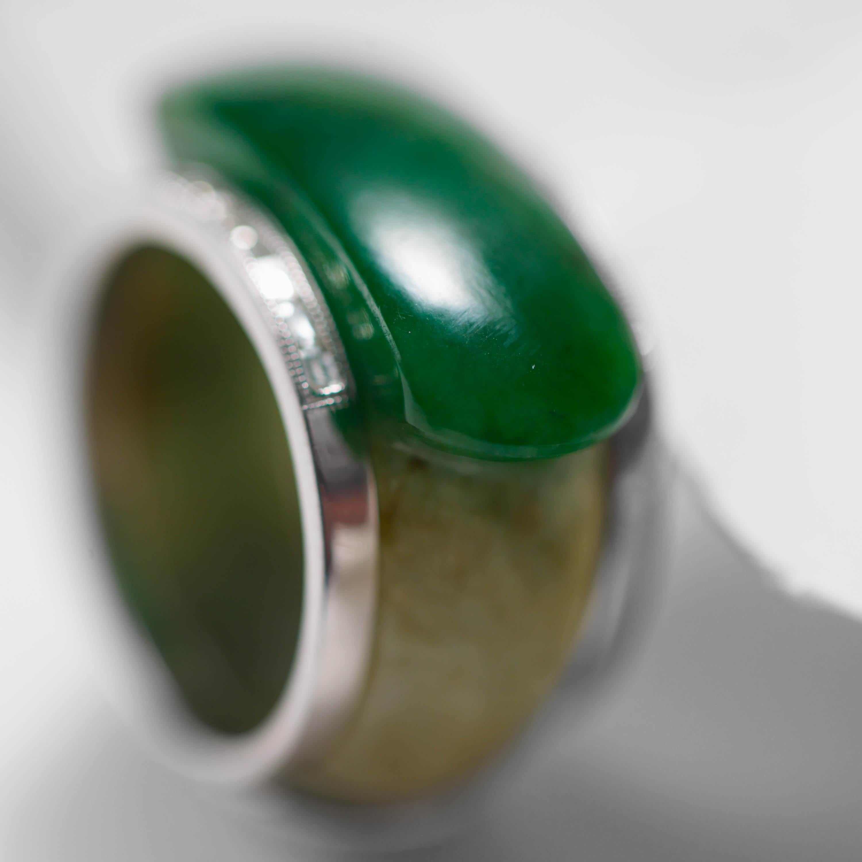 Jade Saddle Ring with Gold & Diamond Frame GIA Certified Untreated  For Sale 4