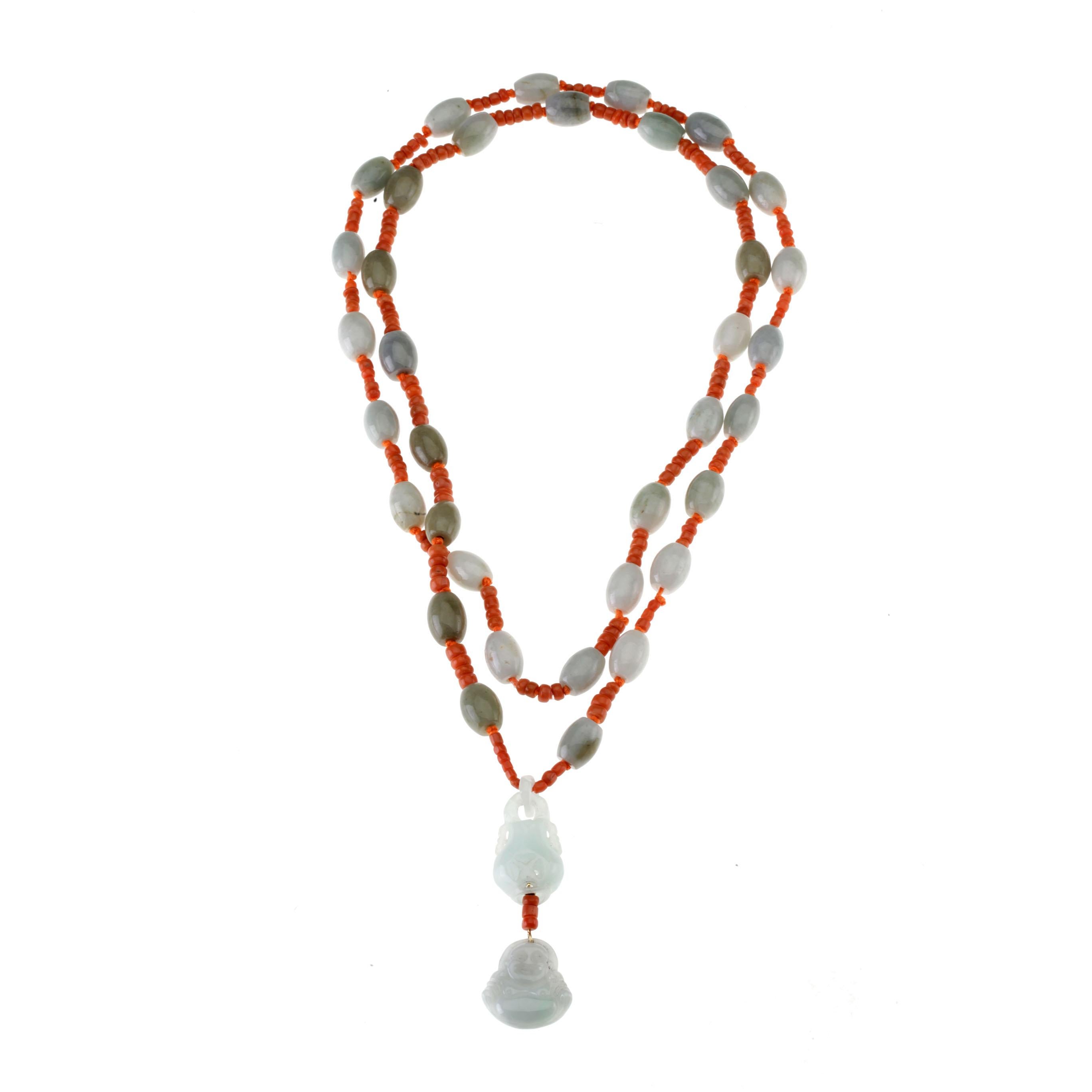Antiquariato cinese  collana lunga in giada e corallo di scocca italiana di oltre 1mt che puoi indossare in diversi modi facendo anche 3 giri sul collo. Oro 18 k 2gr.
Tutti i gioielli di Giulia Colussi sono nuovi e non sono mai stati indossati o