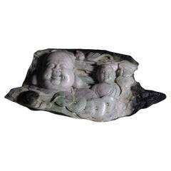 Jadeskulptur mit Buddha und Kind