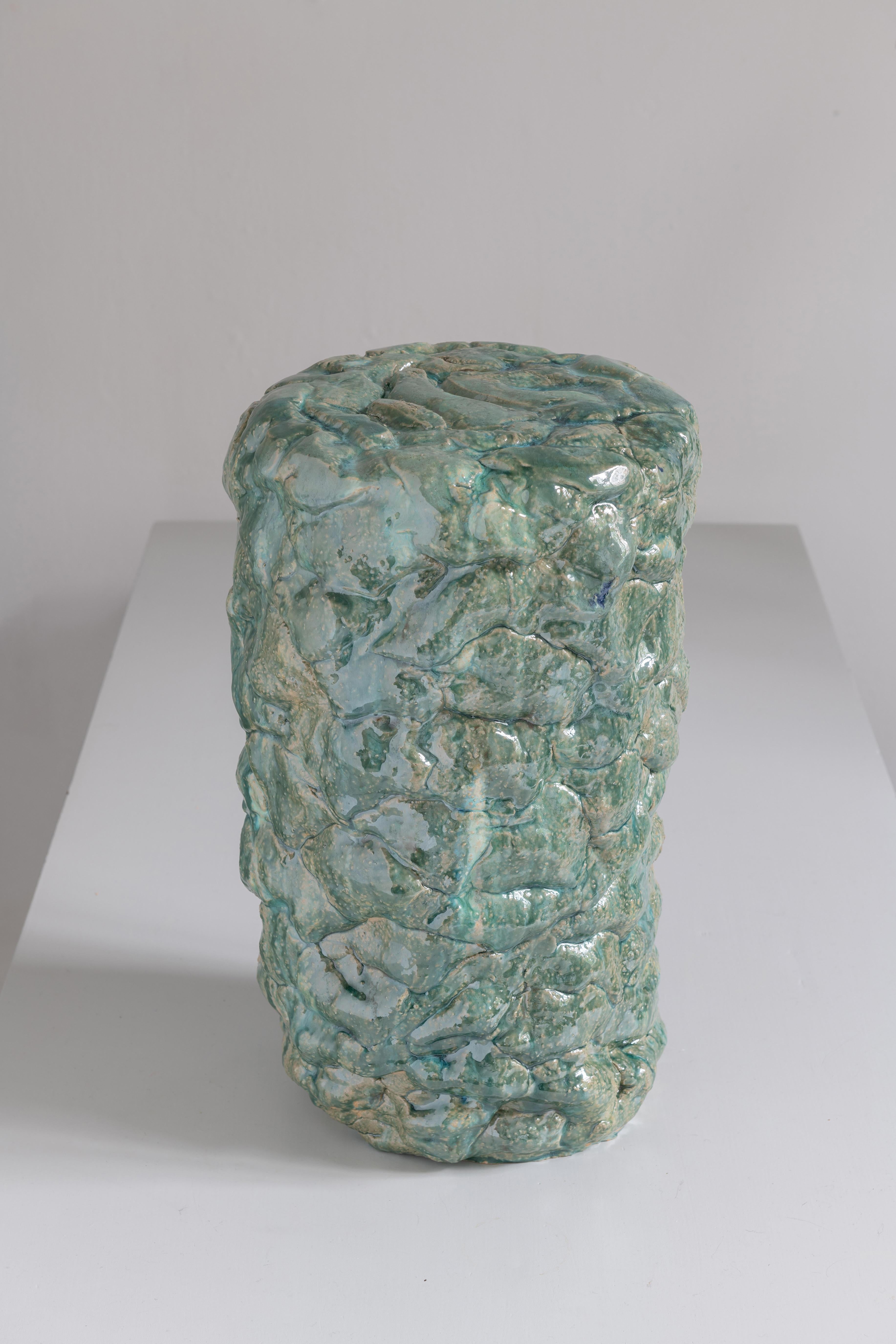 Jade sidechair by Natasja Alers, 2021
Dimensions: 42 x 30 cm
Material: ceramics, glazes

Visual artist Natasja Alers (The Hague, 1987) graduated from the Gerrit Rietveld Academy in the field of ceramics. Alers makes casts of human body parts and