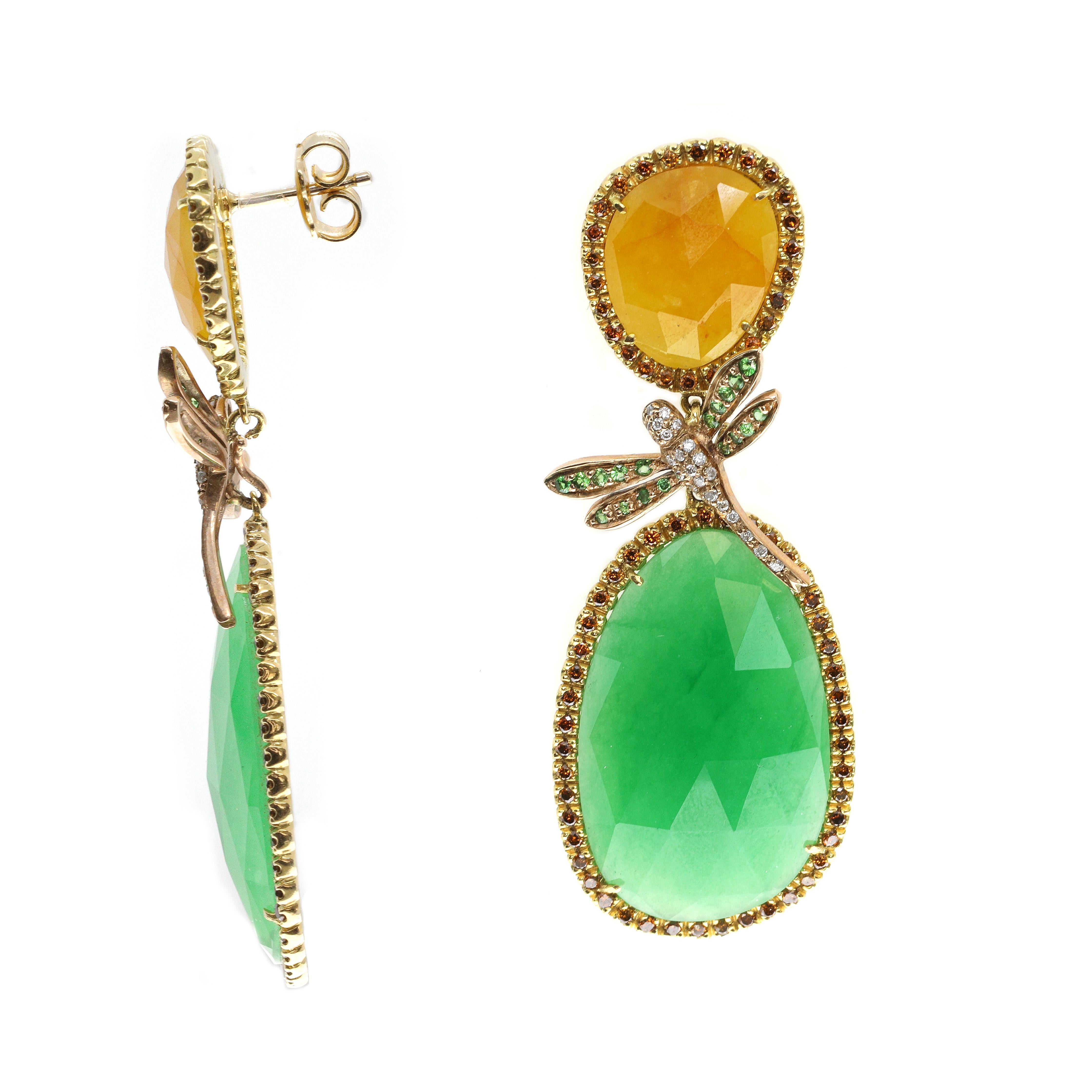 21. Jahrhundert 18 Karat Gelbgold Jade Tsavorit und Diamant Schmetterling Ohrringe (Zeitgenössisch) im Angebot