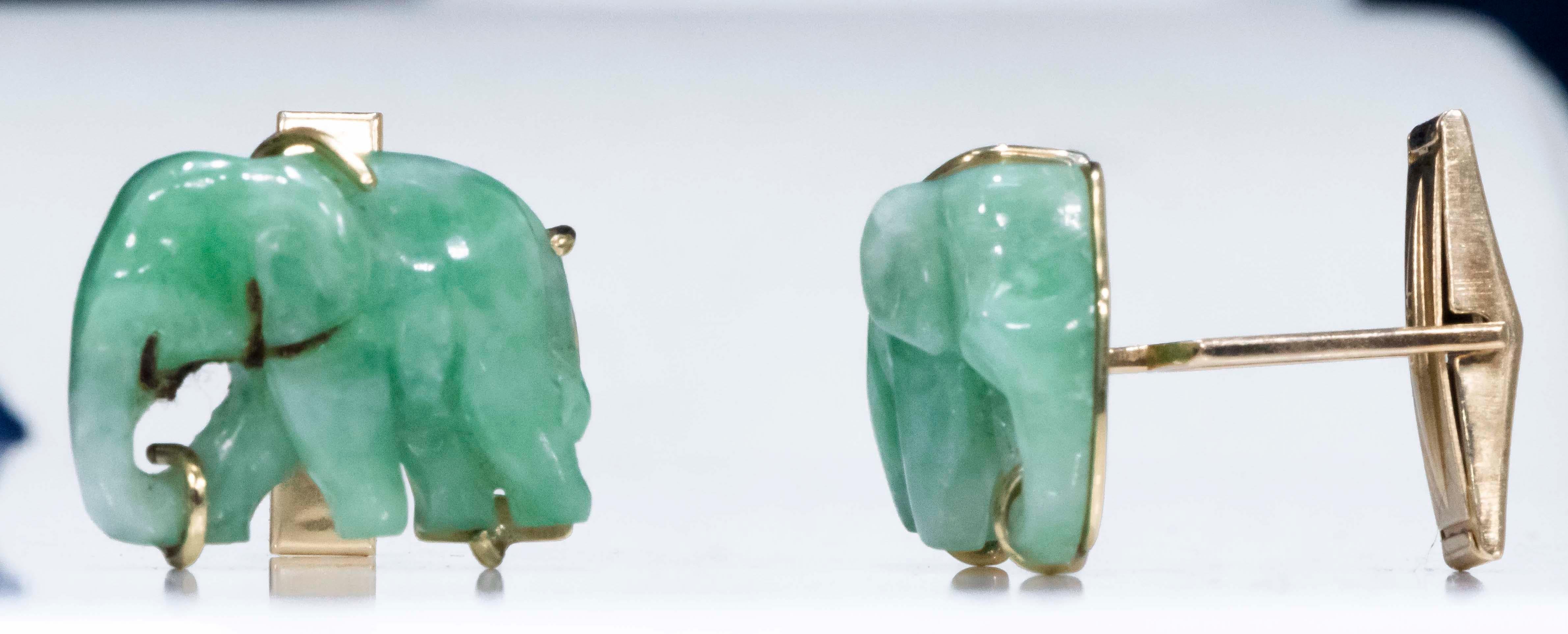 Jade Vintage Carved Green and Gold Elephant Good Luck Cufflinks In Good Condition In New york, NY