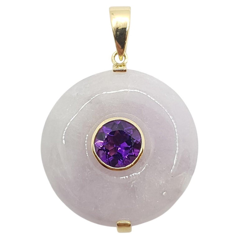 Jade with Amethyst Pendant Set in 18 Karta Gold Settings For Sale at 1stDibs