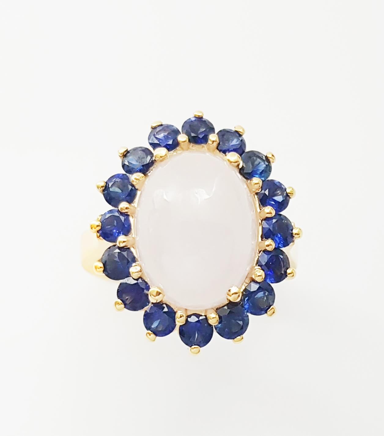 Jade mit blauem Saphir Ring in 14K Goldfassungen gefasst im Angebot 6