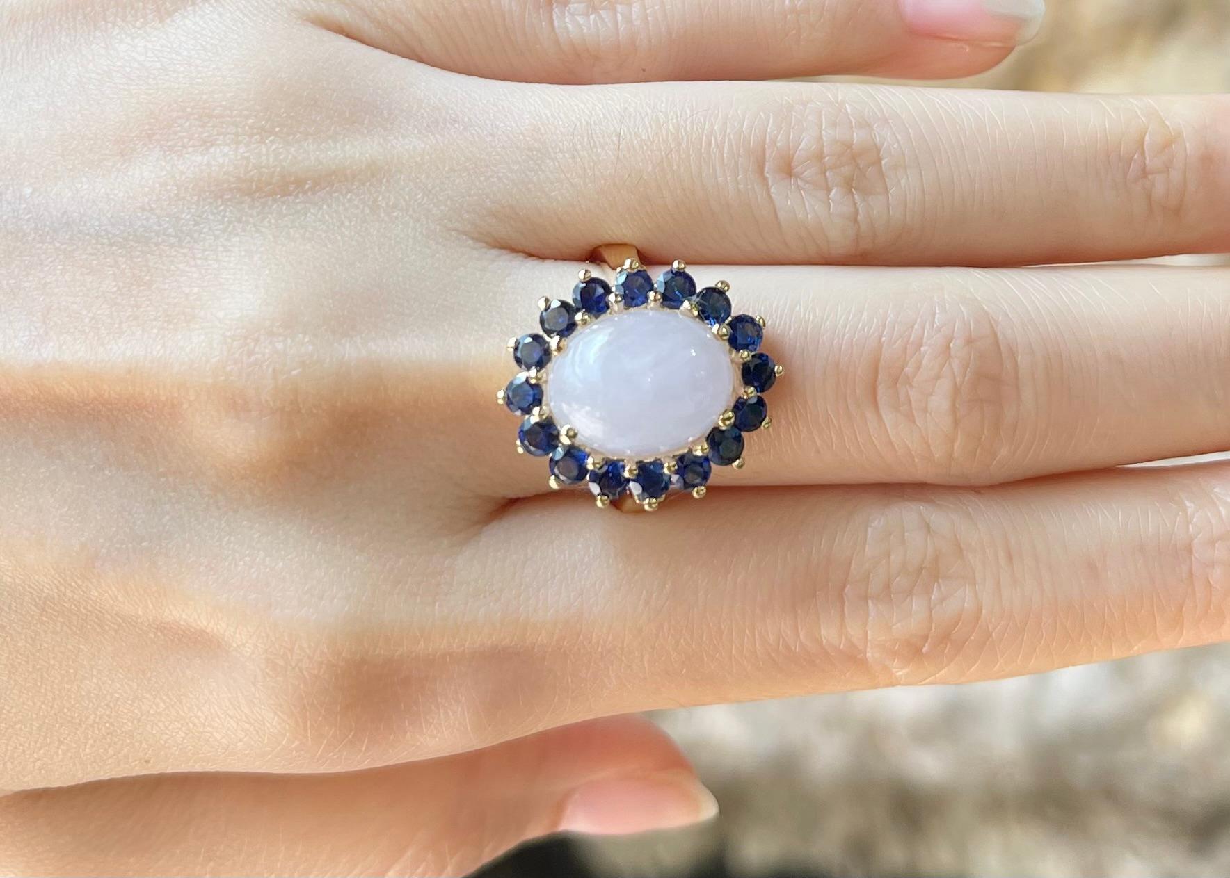 Jade mit blauem Saphir Ring in 14K Goldfassungen gefasst (Zeitgenössisch) im Angebot