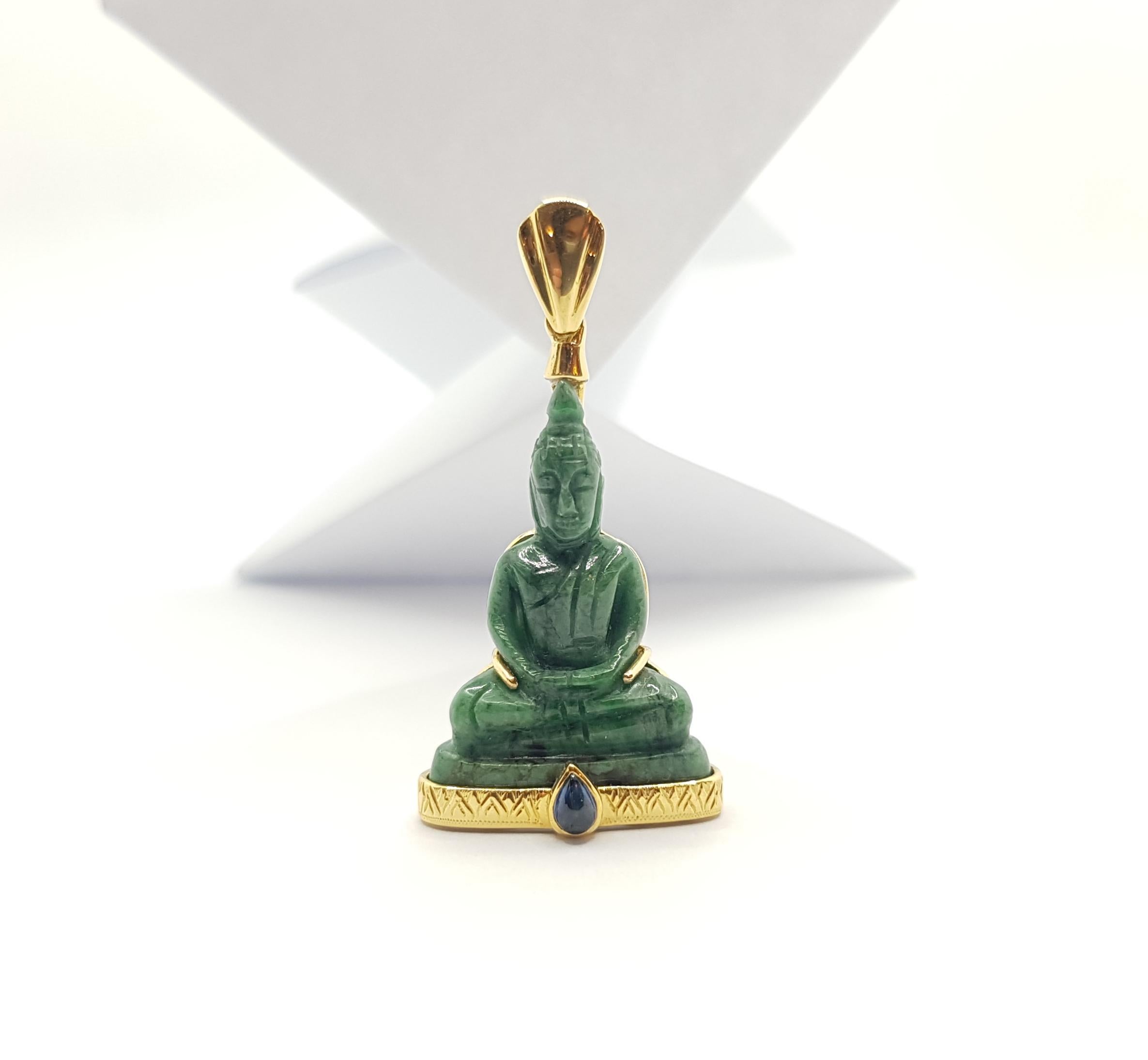 Buddha-Anhänger aus Jade mit blauem Saphir im Cabochon-Schliff in 18 Karat Goldfassung (Zeitgenössisch)
