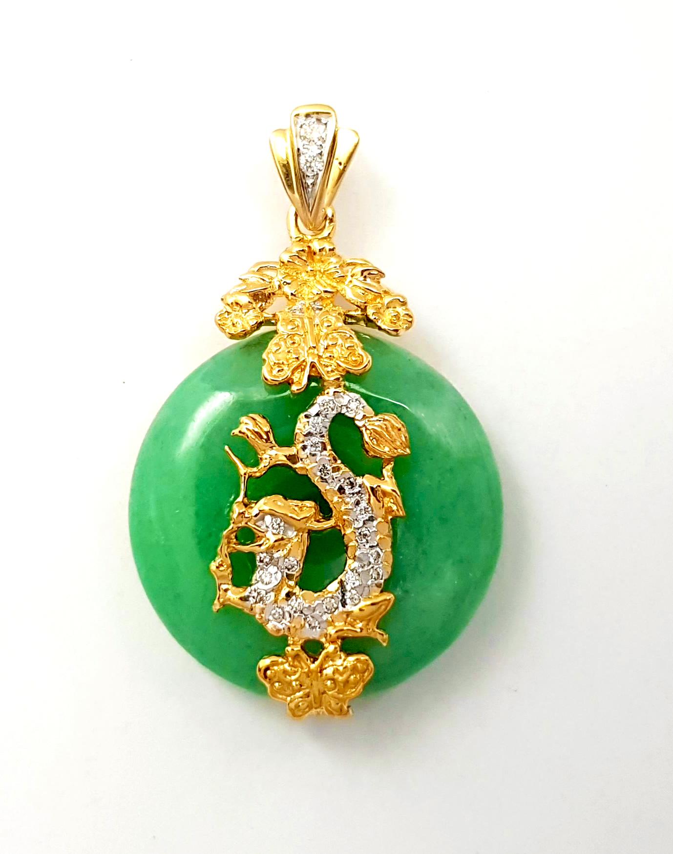 Jade mit Diamant-D Drachen-Anhänger in 18 Karat Goldfassungen gefasst (Zeitgenössisch) im Angebot