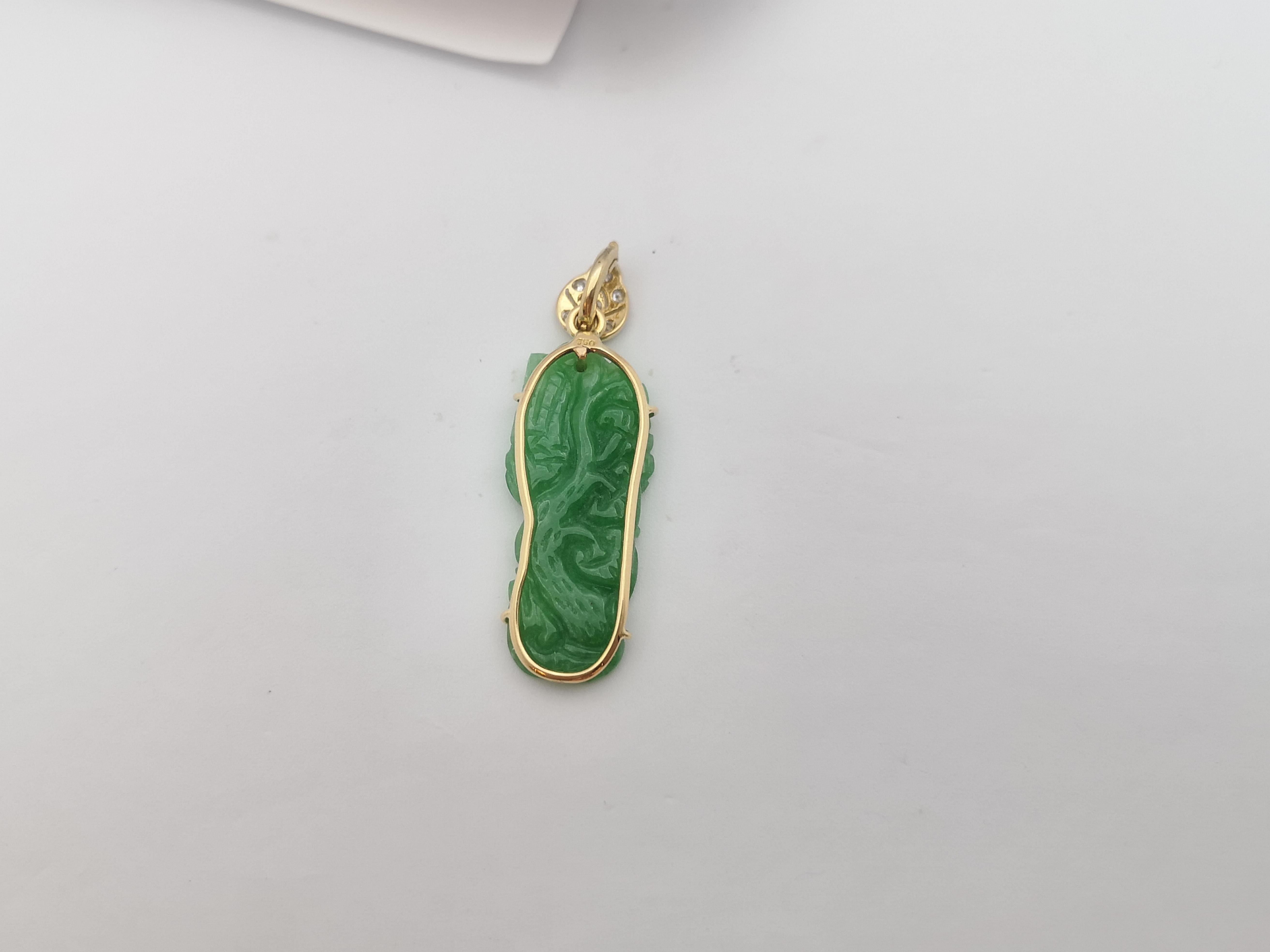 Women's or Men's Jade with Diamond Pendant Set in 18 Karat Gold Settings For Sale
