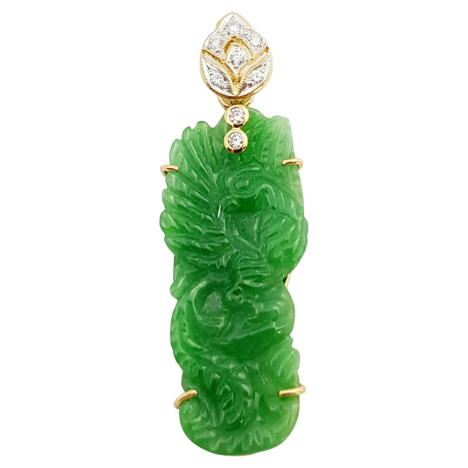 Jade with Diamond Pendant Set in 18 Karat Gold Settings For Sale