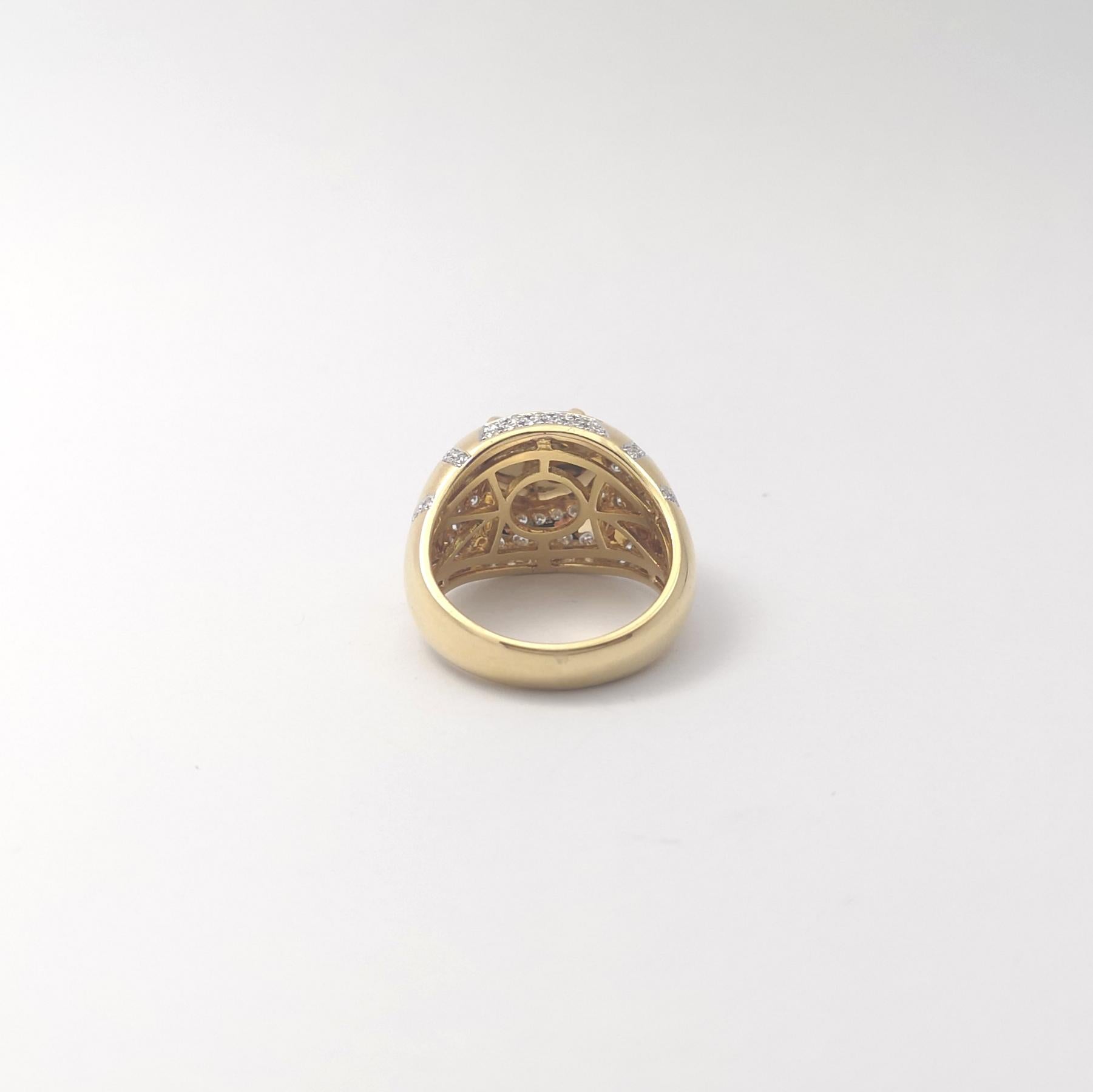 Anillo de Jade con Diamantes engastado en Oro de 18K en venta 3