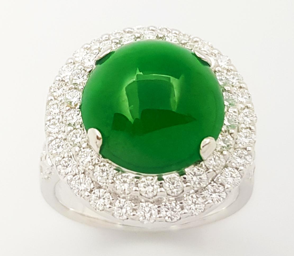 Women's Jade with Diamond Ring set in 18K White Gold Settings For Sale
