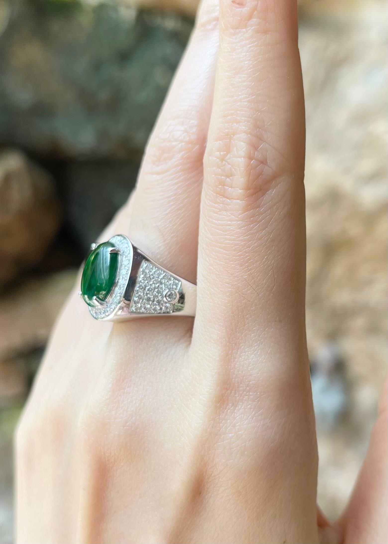 Jade mit Diamantring in Platin 950 Fassung im Zustand „Neu“ im Angebot in Bangkok, TH