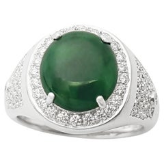 Anello di giada e diamanti con montatura in platino 950