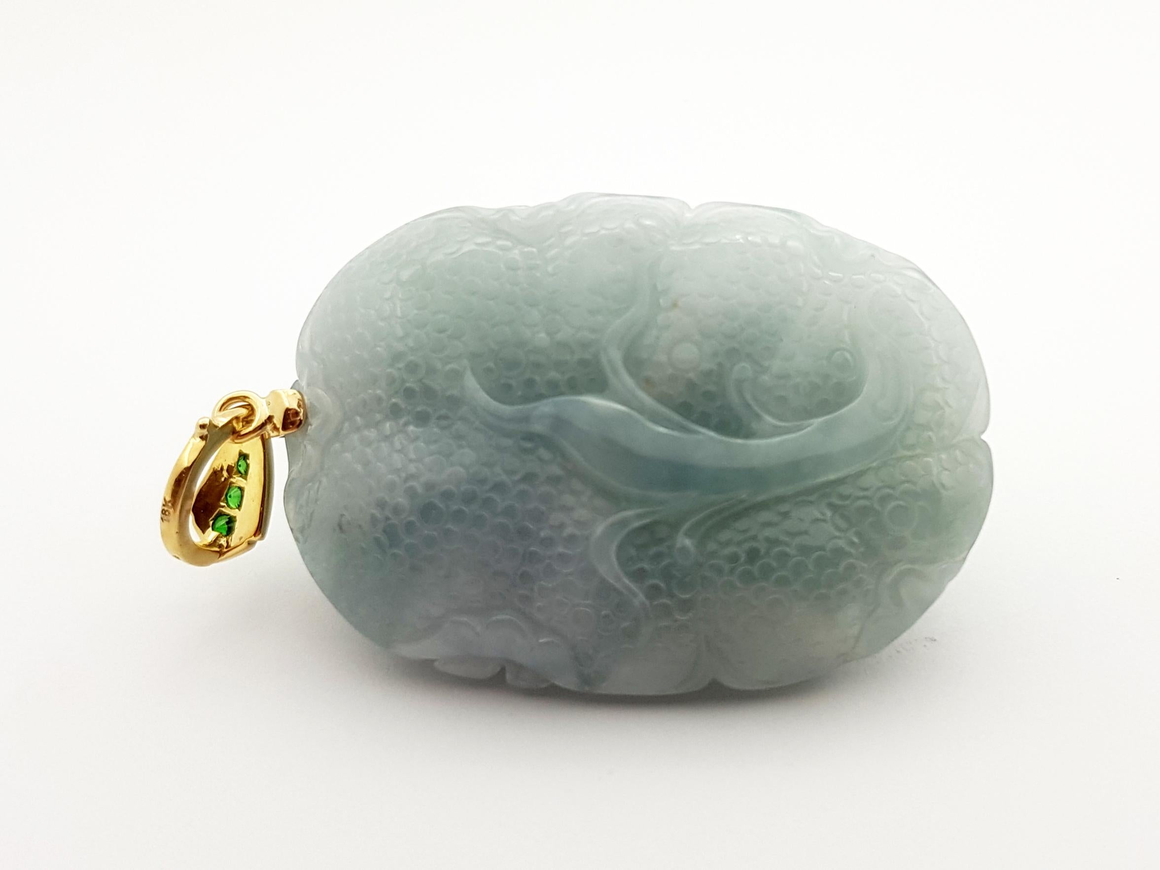 Jade with Tsavorite Pendant Set in 18 Karat Gold Settings In New Condition For Sale In Bangkok, TH