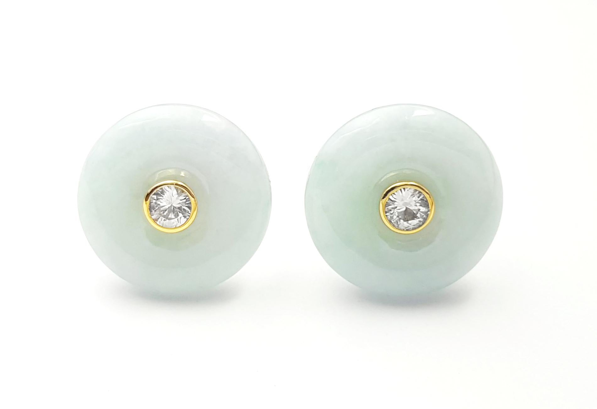 Contemporain Boucles d'oreilles en Jade et Saphir blanc montées sur or 18K en vente