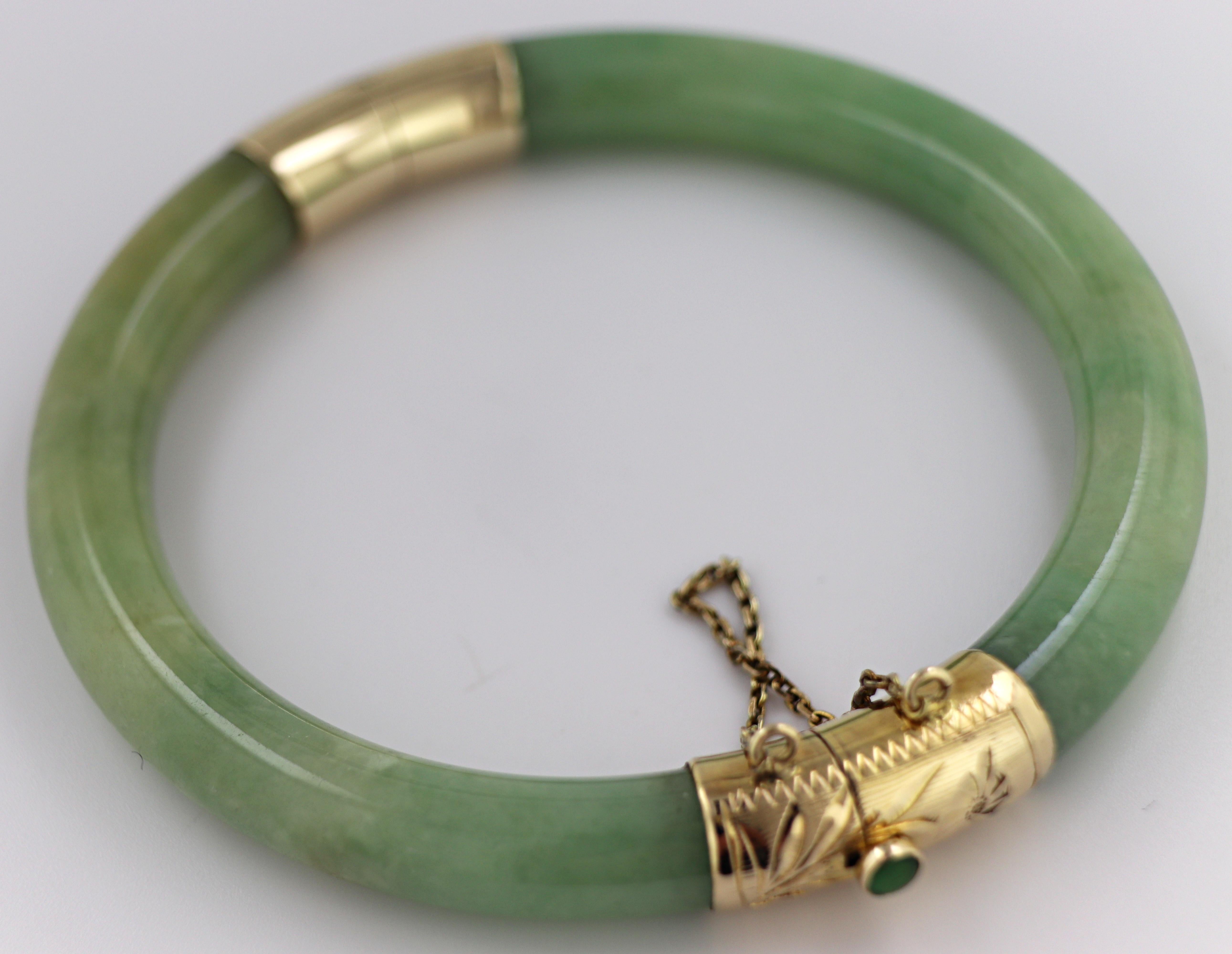Jadeite, 14k Yellow Gold Bracelet For Sale 1