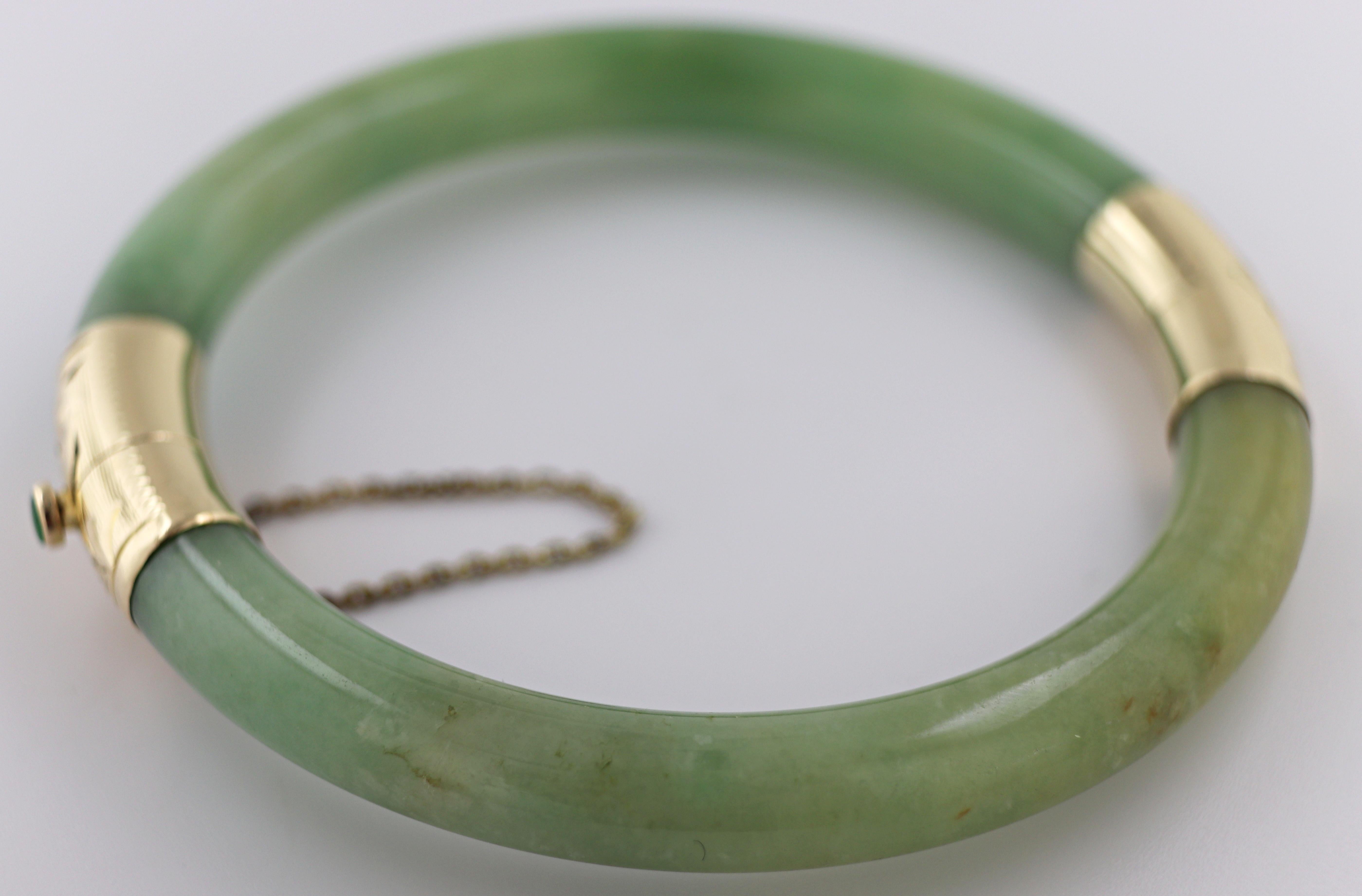 Jadeite, 14k Yellow Gold Bracelet In Good Condition For Sale In Pleasant Hill, CA