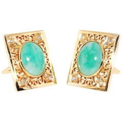 Vintage Jadeite and Diamond 14 Karat Yellow Gold Cuff-Links.