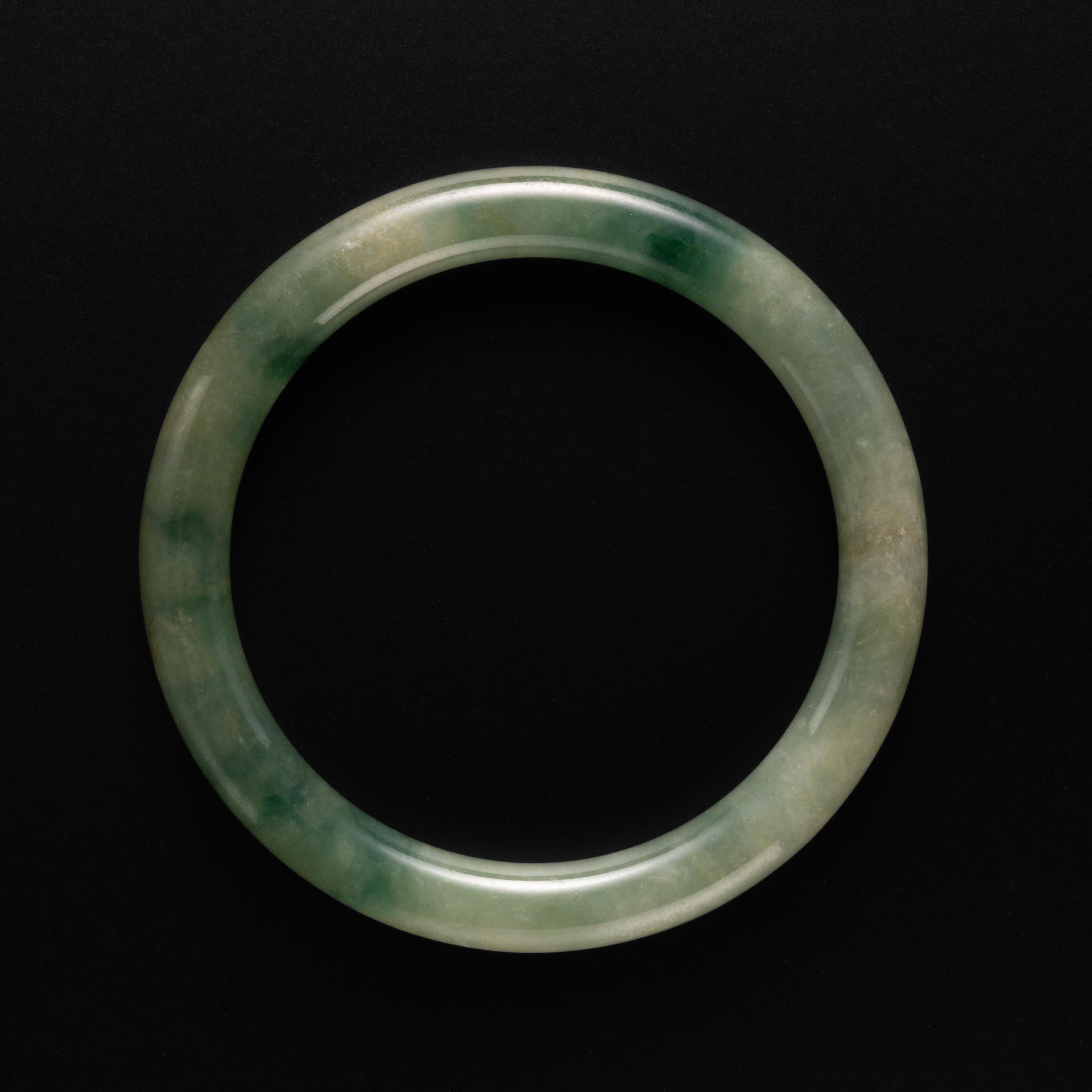 Artisan Bracelet jonc en jadéite hautement translucide vert aquatique non traité et certifié, petit modèle en vente