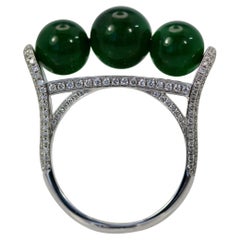 Bague en perles de jadéite et diamants 18 carats