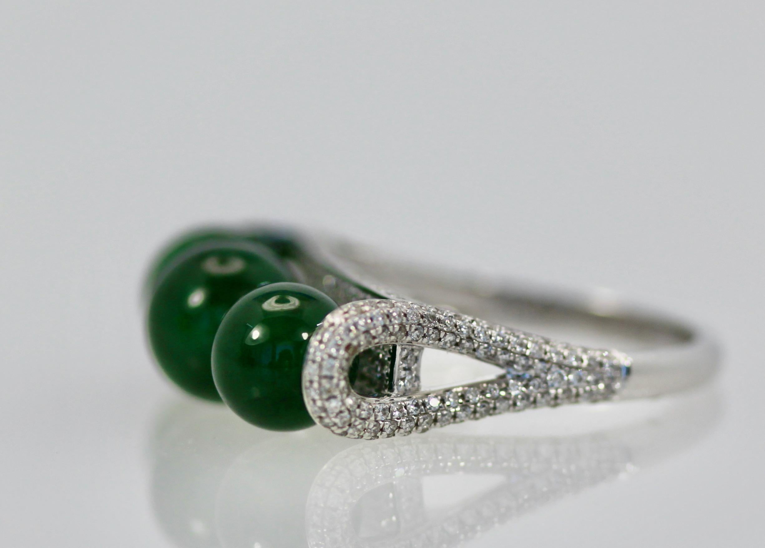 Women's Jadeite Bead and Diamond Ring 18K For Sale